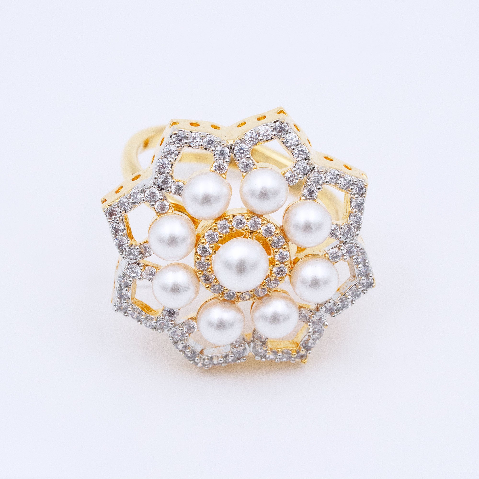 Trendy Hollow Floral Ring