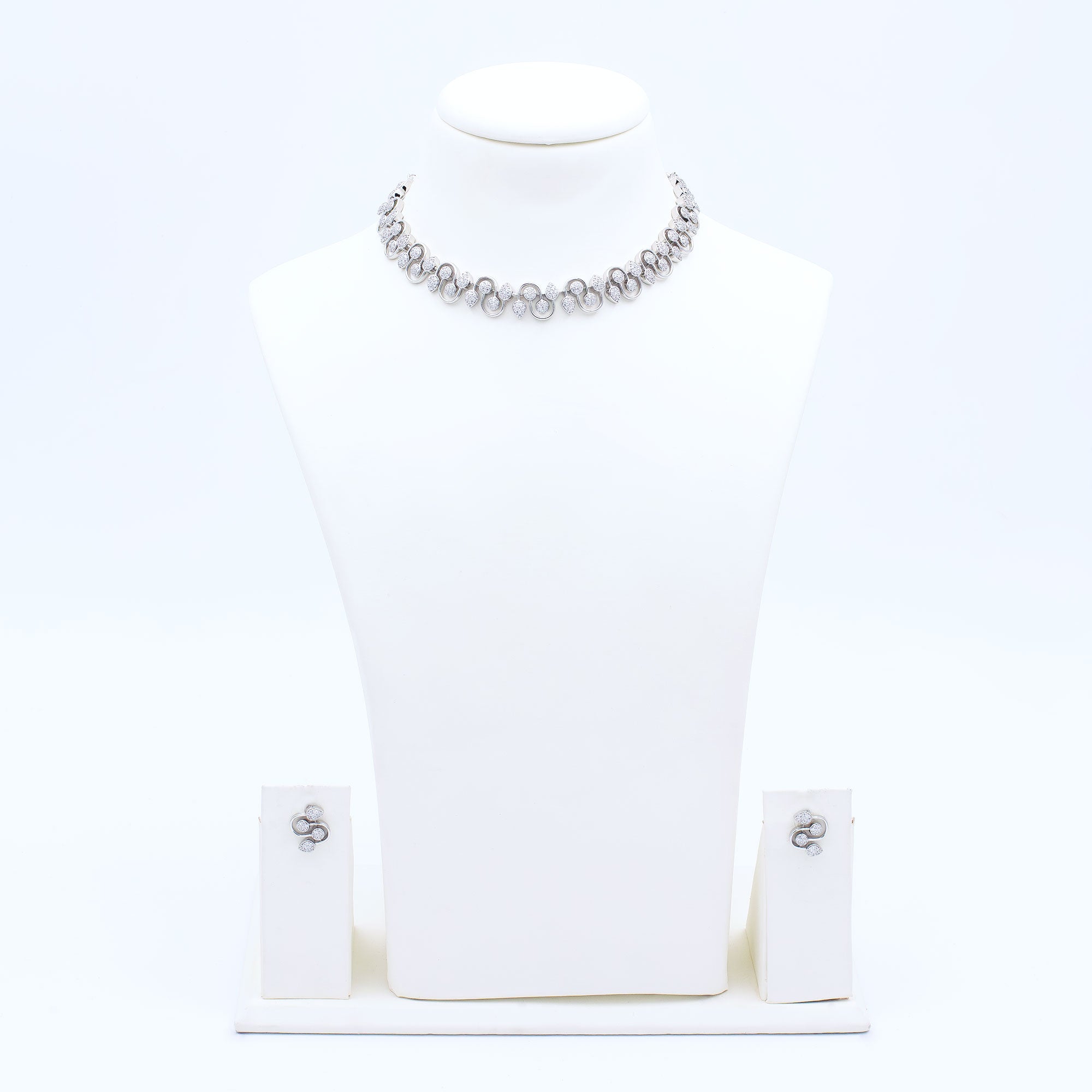 Modern Interlink Leaf Necklace Set