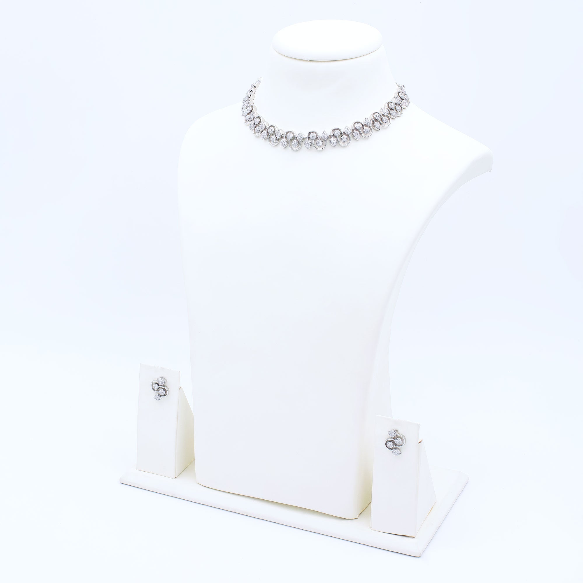 Modern Interlink Leaf Necklace Set