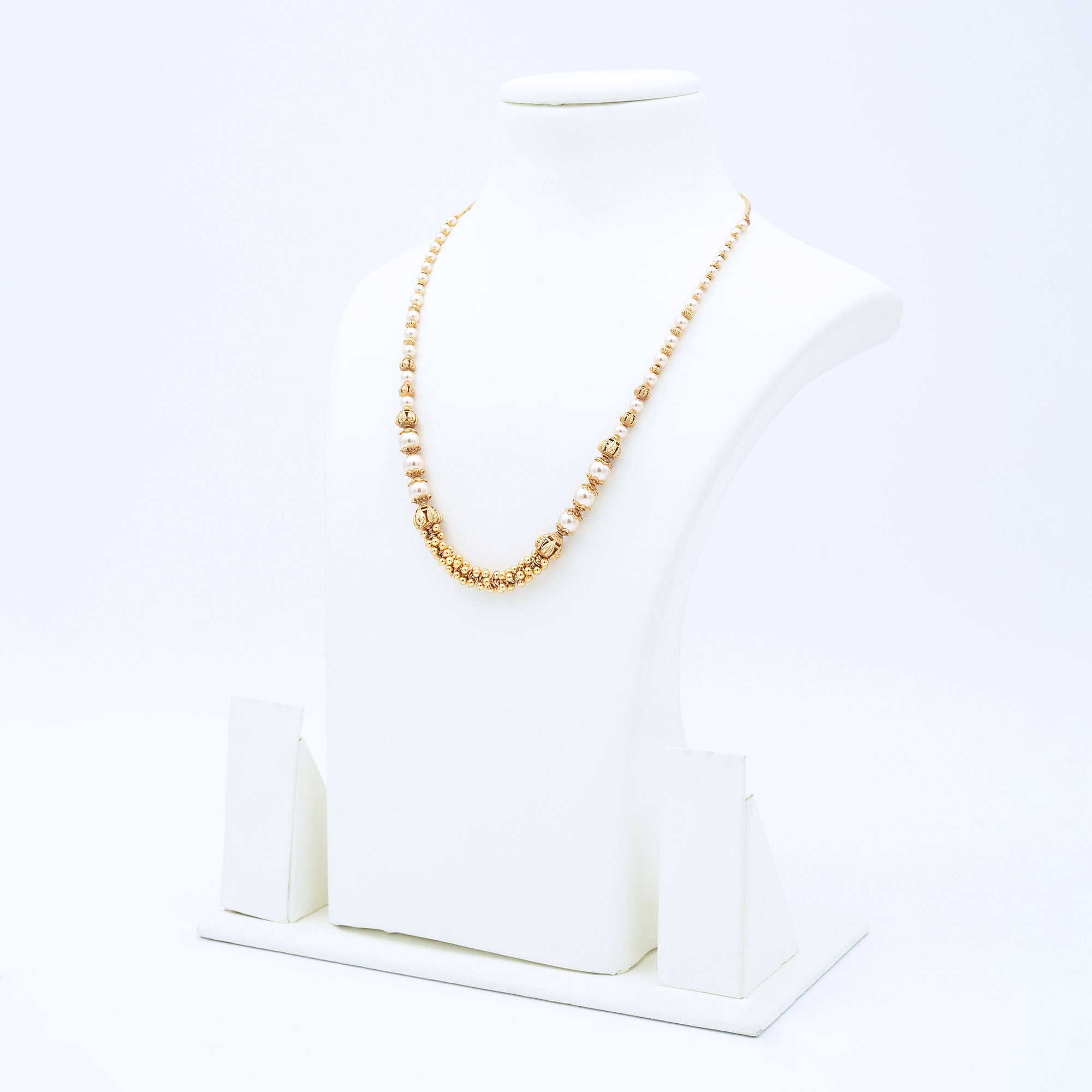 Trendy Pearl Necklace Set