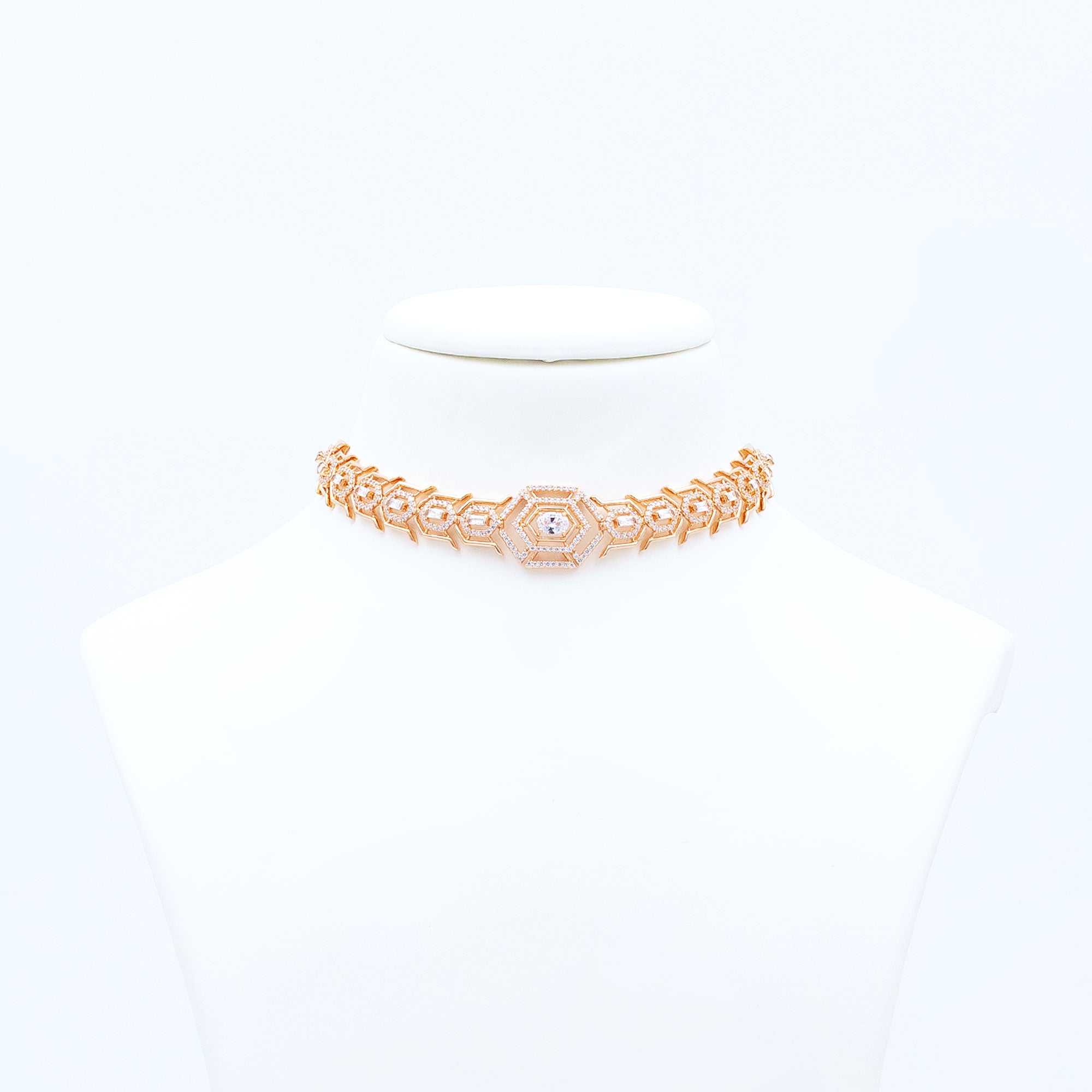 Modern Spider Link Necklace Set
