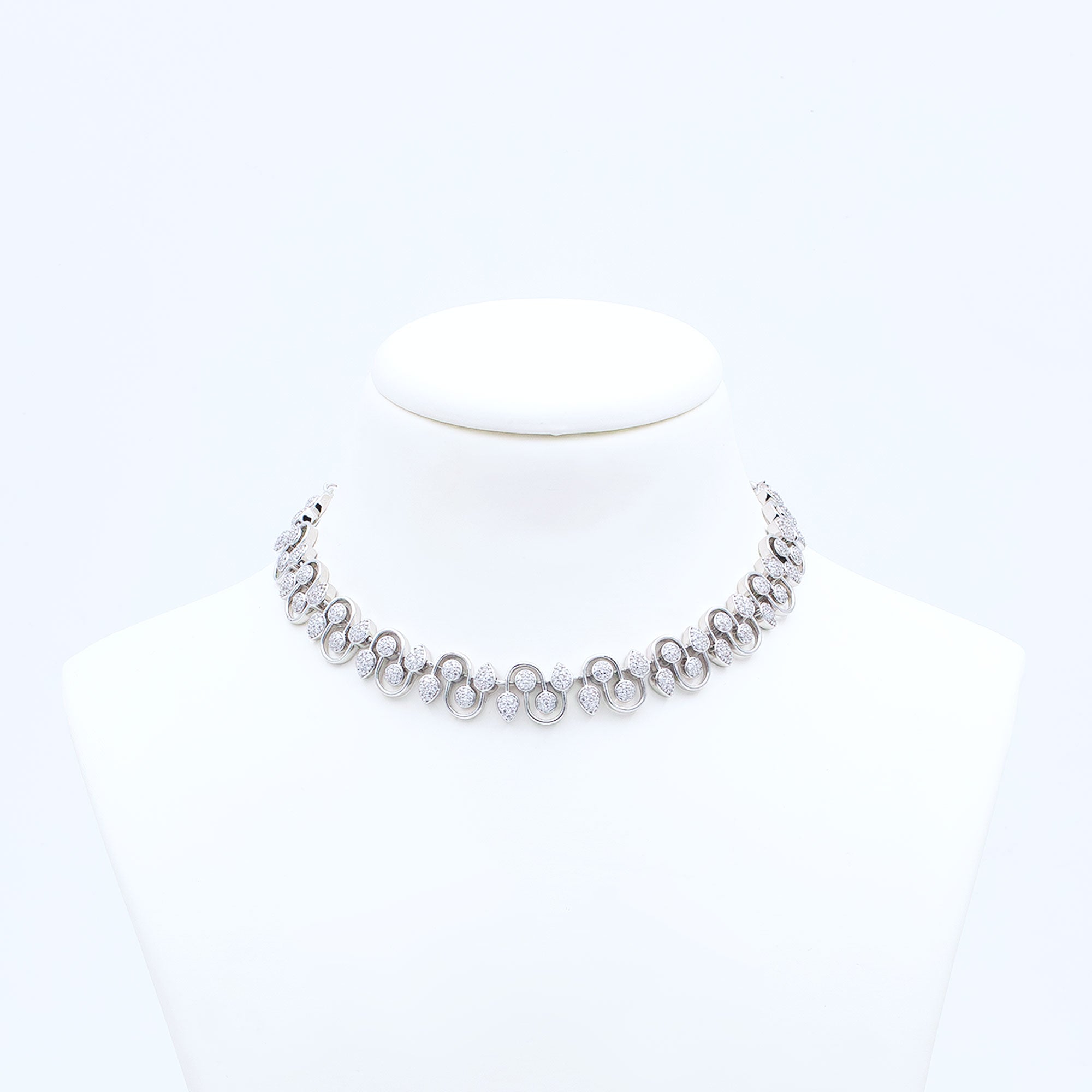 Modern Interlink Leaf Necklace Set