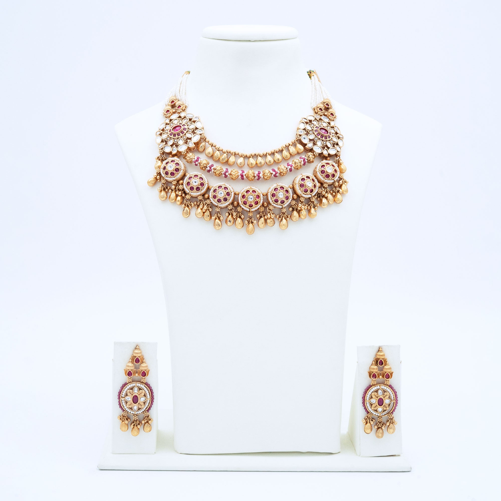Trendy Multilayered Necklace Set
