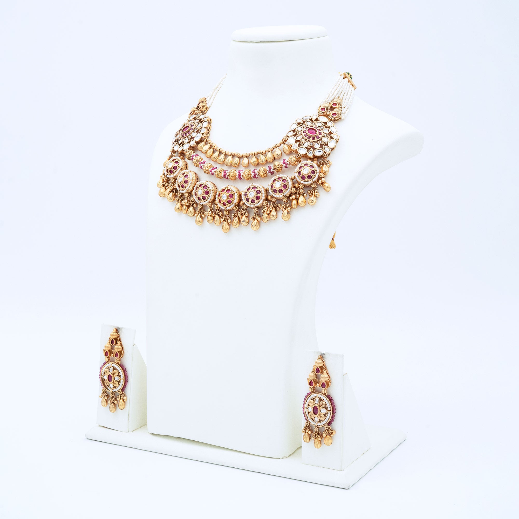 Trendy Multilayered Necklace Set