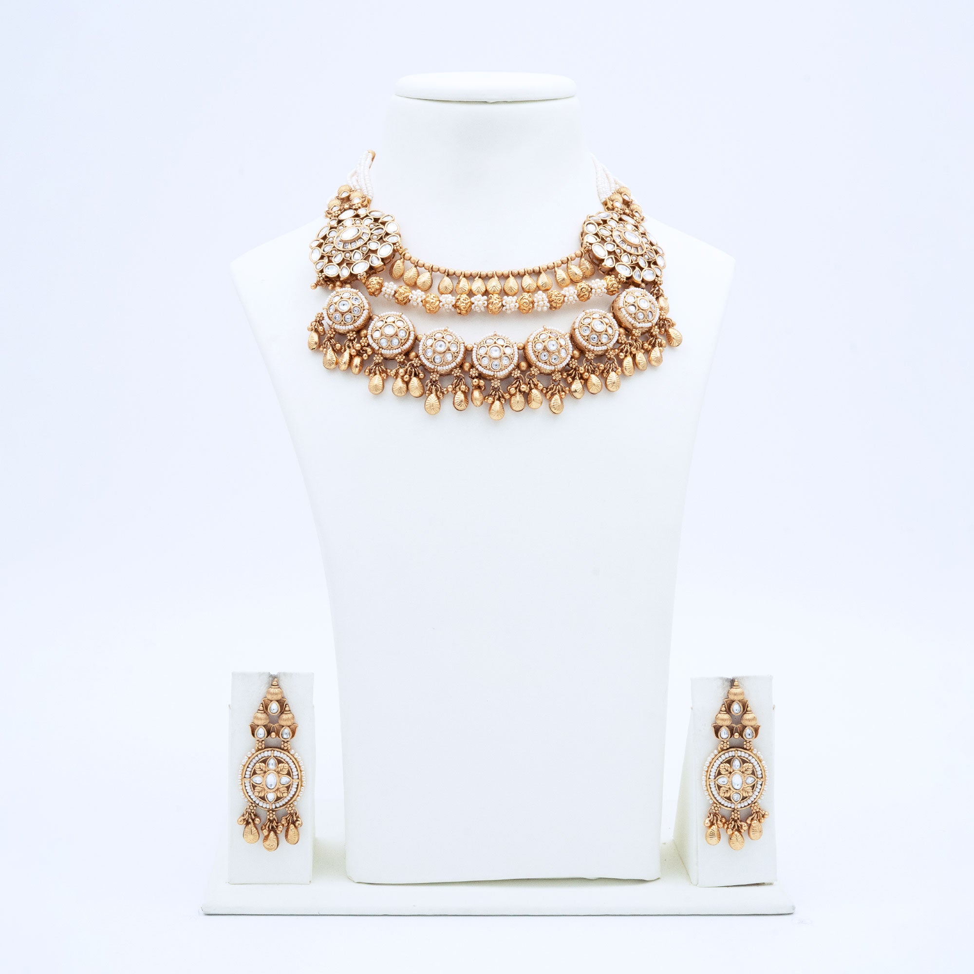 Trendy Multilayered Necklace Set