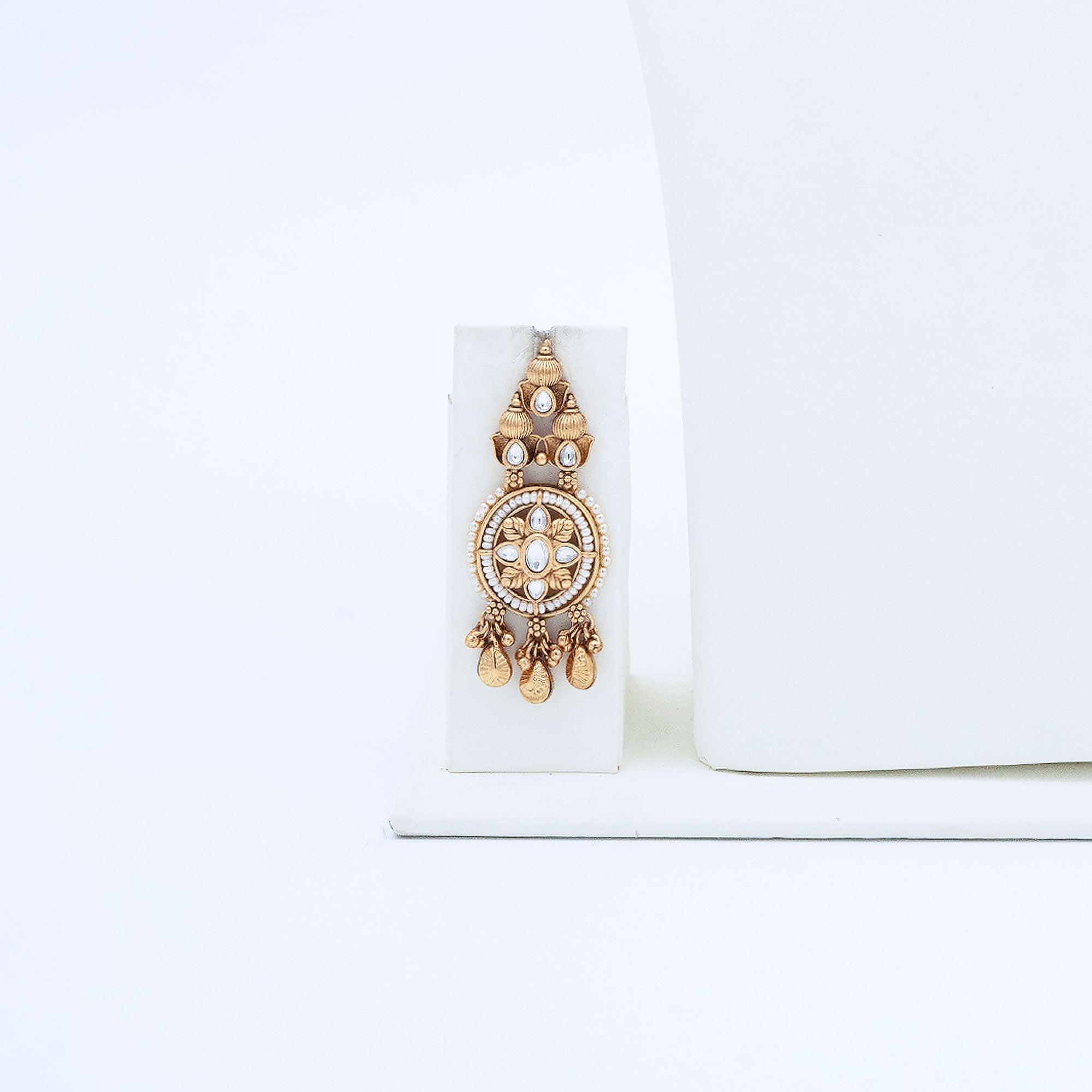 Trendy Multilayered Necklace Set