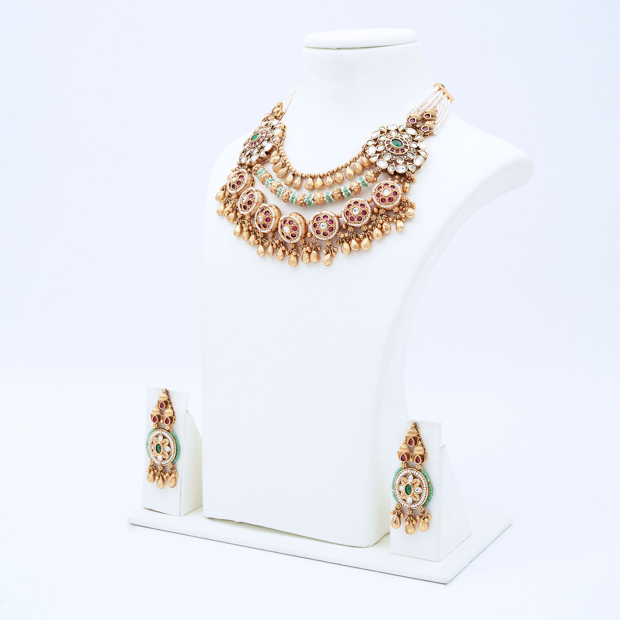 Trendy Multilayered Necklace Set