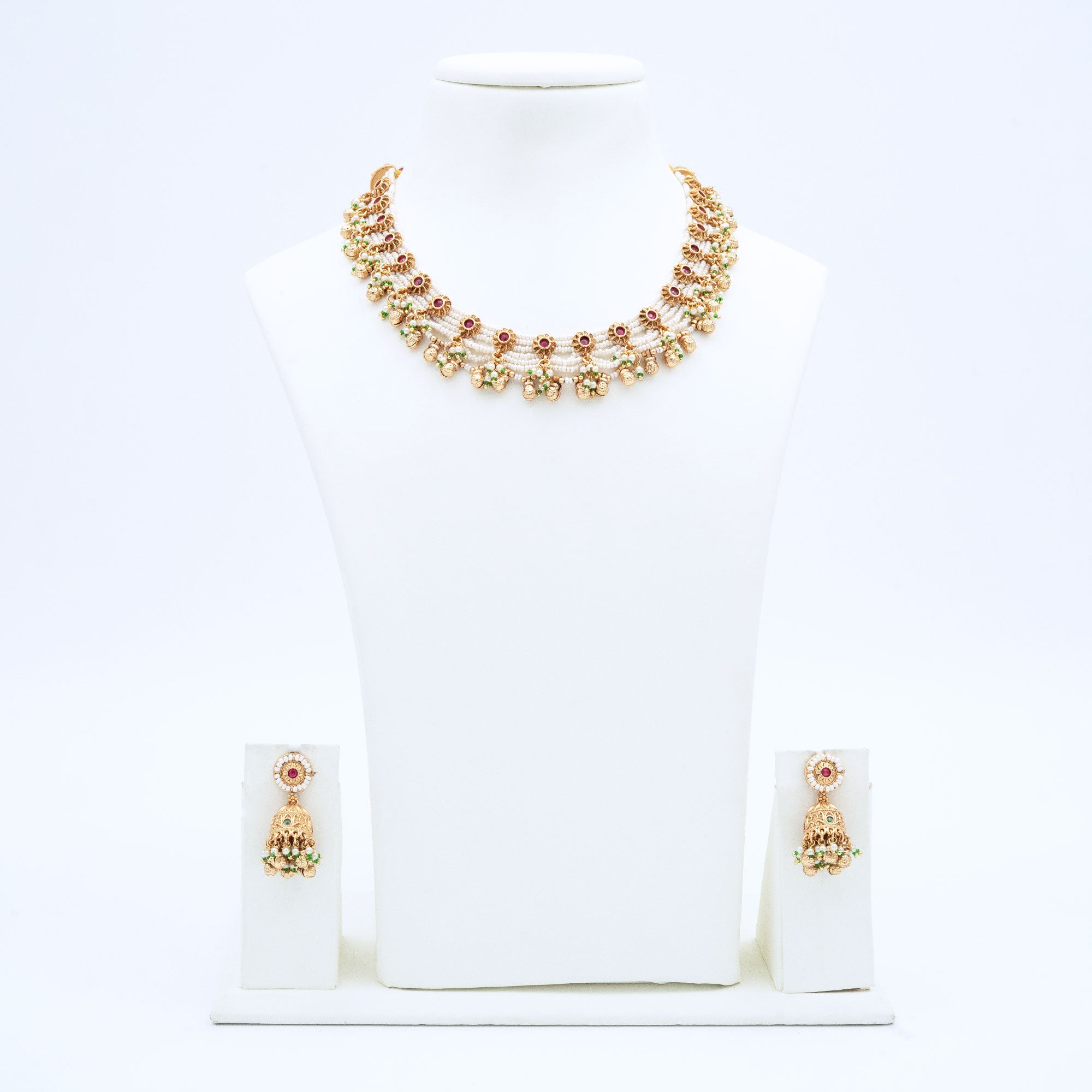 Trendy Multilayered Floral Pearl Necklace Set