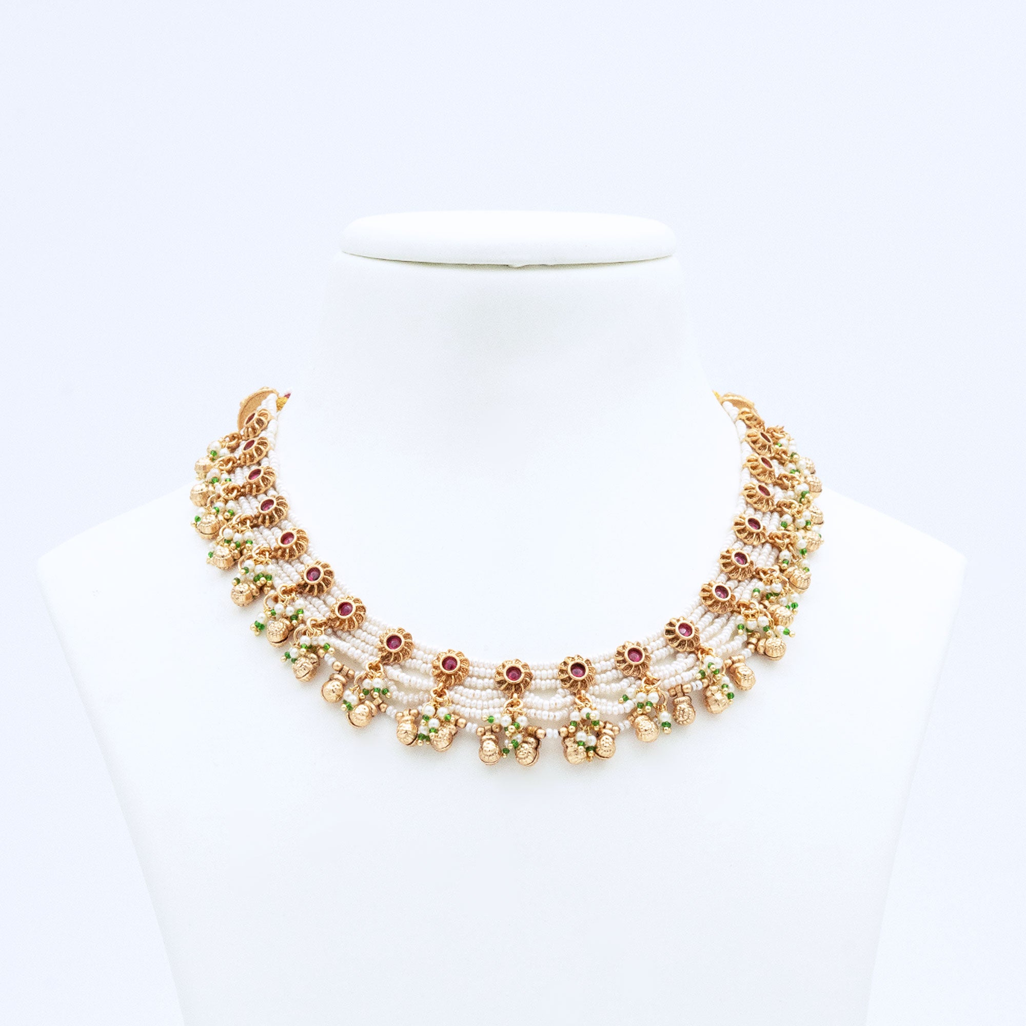 Trendy Multilayered Floral Pearl Necklace Set