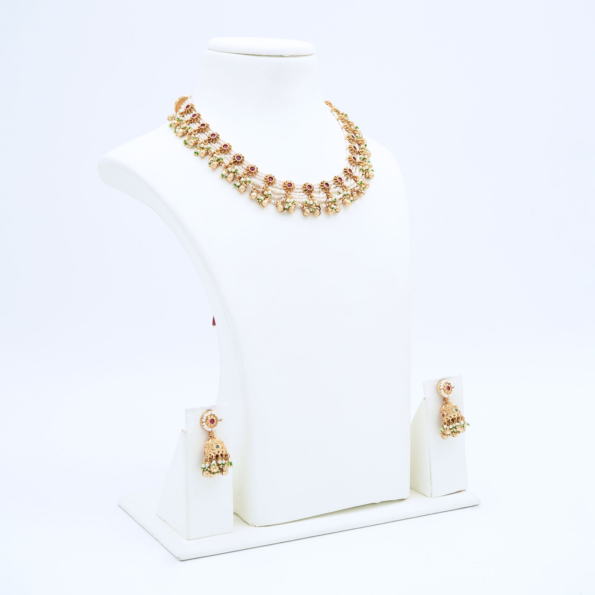 Trendy Multilayered Floral Pearl Necklace Set
