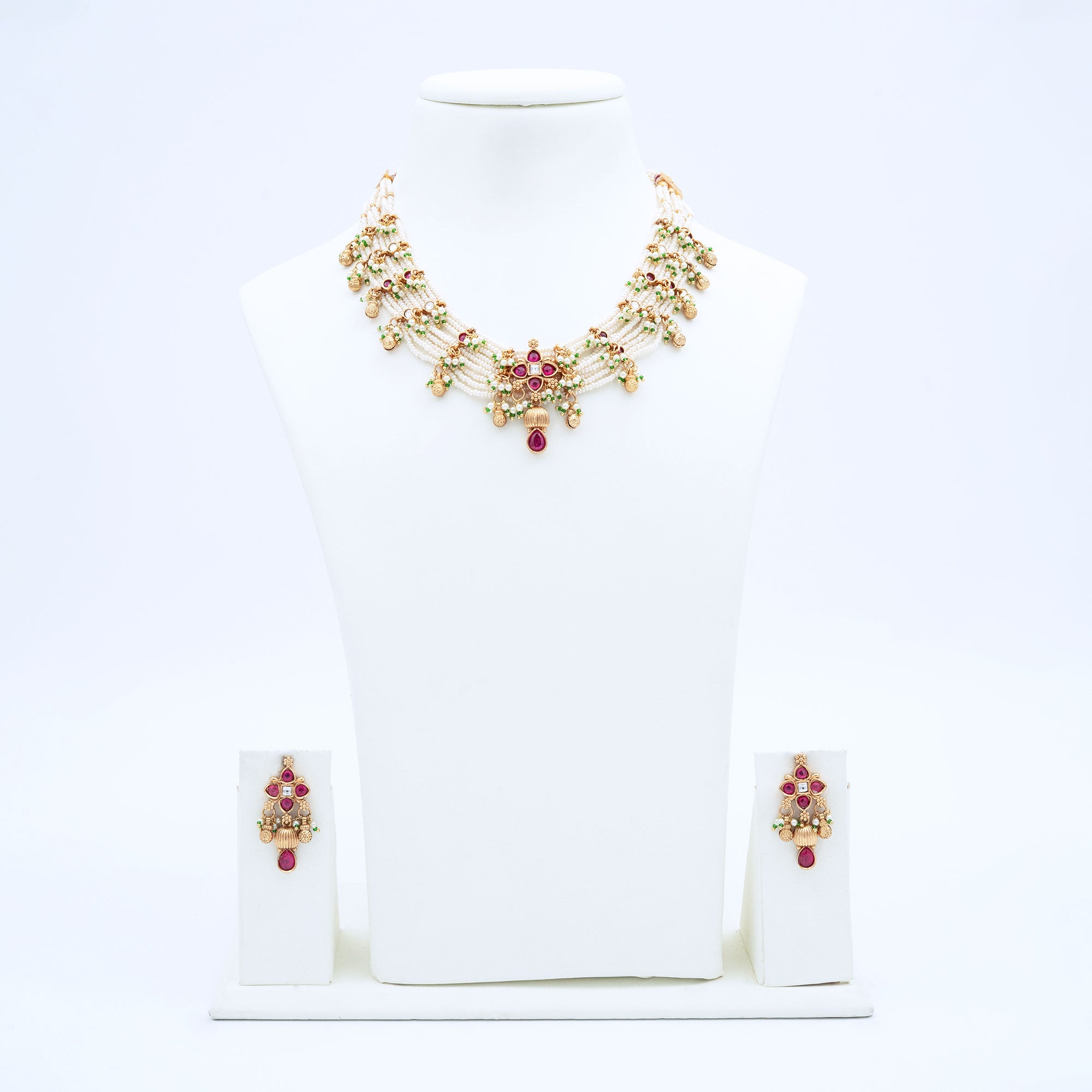 Trendy Layered Floral Pearl Necklace Set