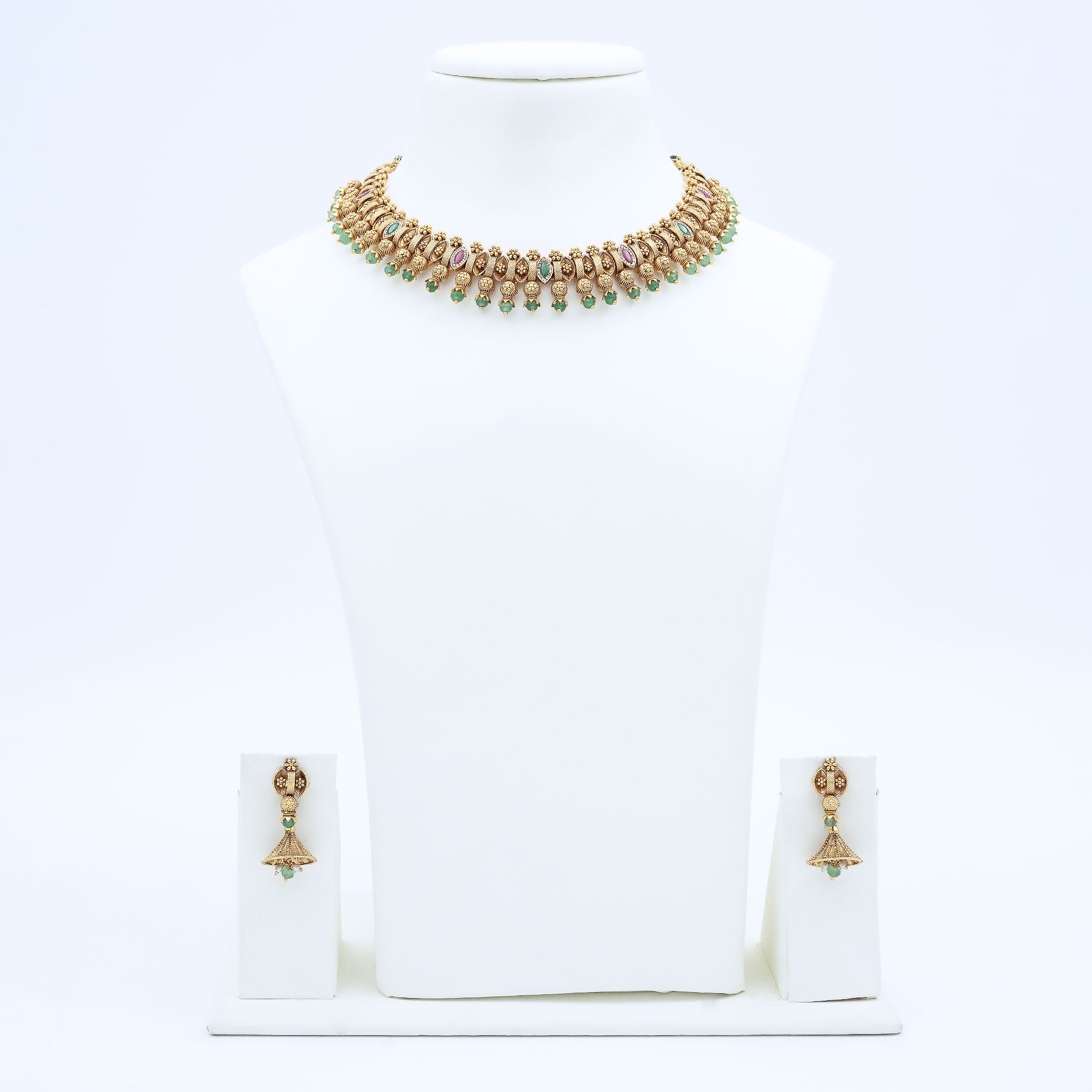 Trendy Eye Shaped Necklace Set