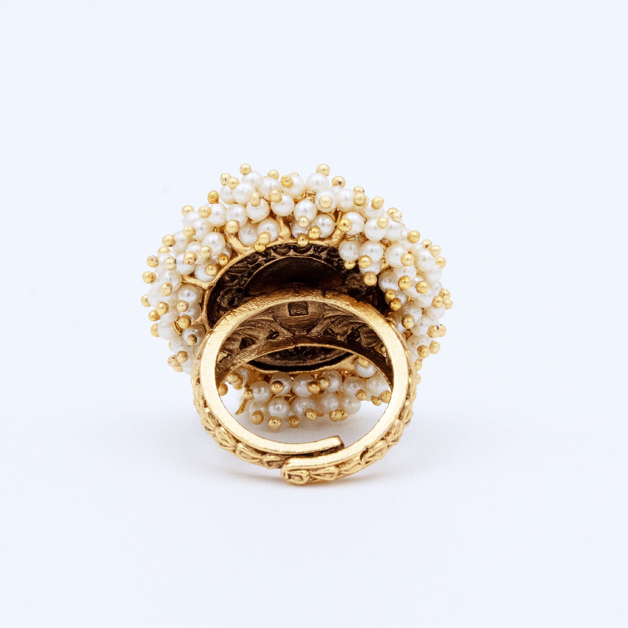Trendy Pearly Circle RIng