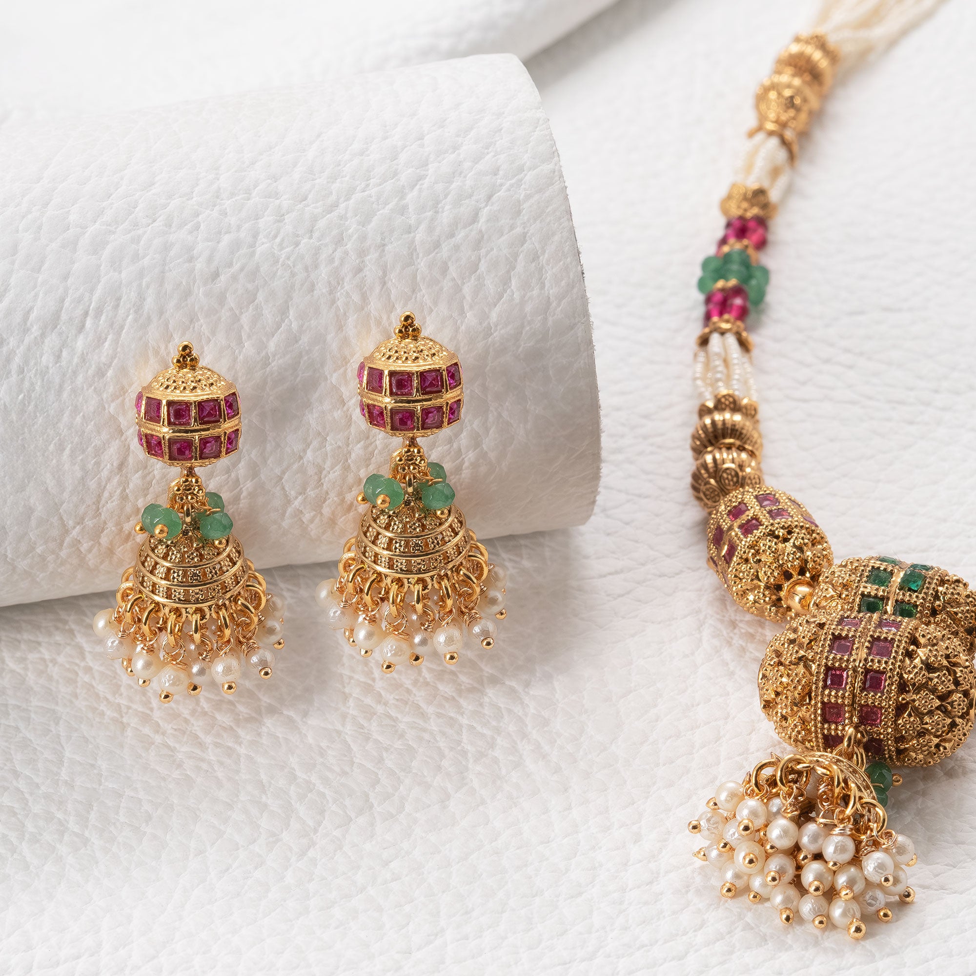 Trendy Capsule Necklace Set