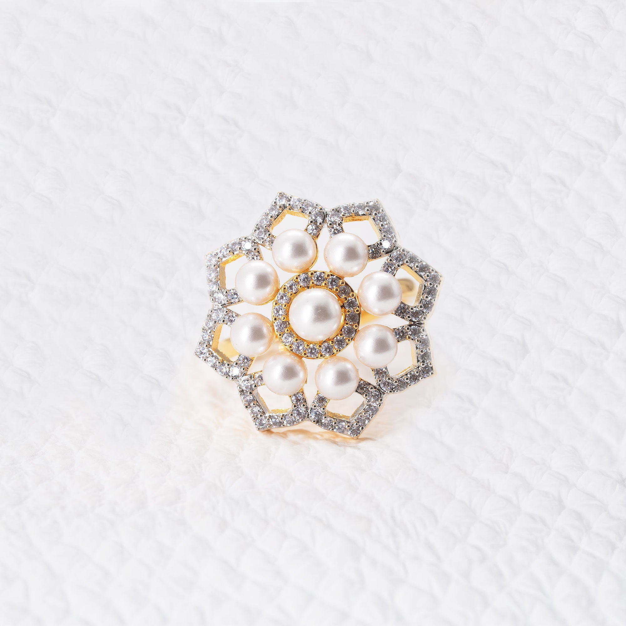 Trendy Hollow Floral Ring