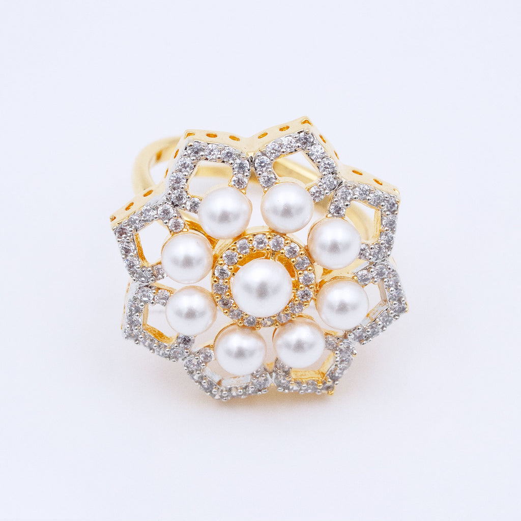 Trendy Hollow Floral Ring