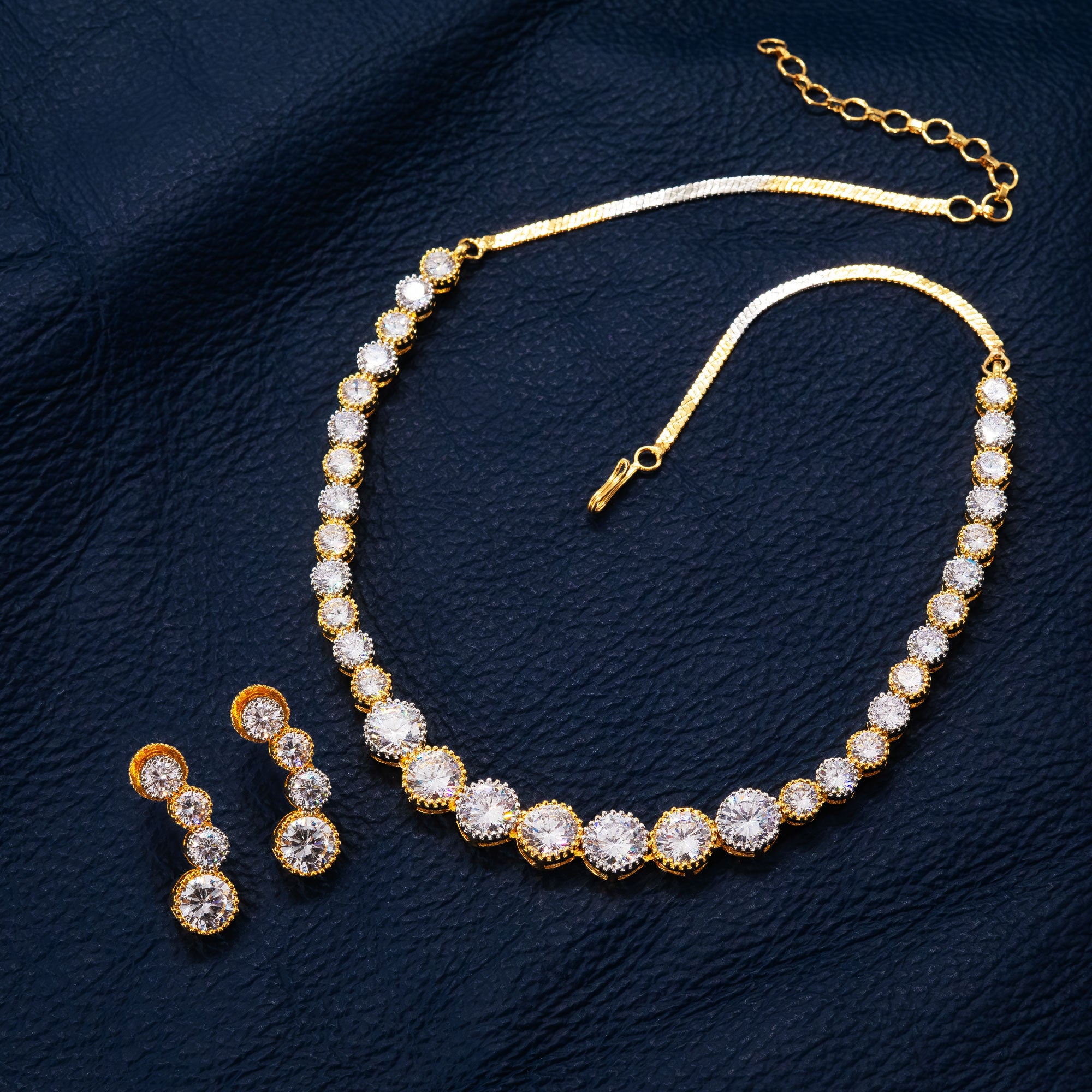 Trendy Round Necklace Set