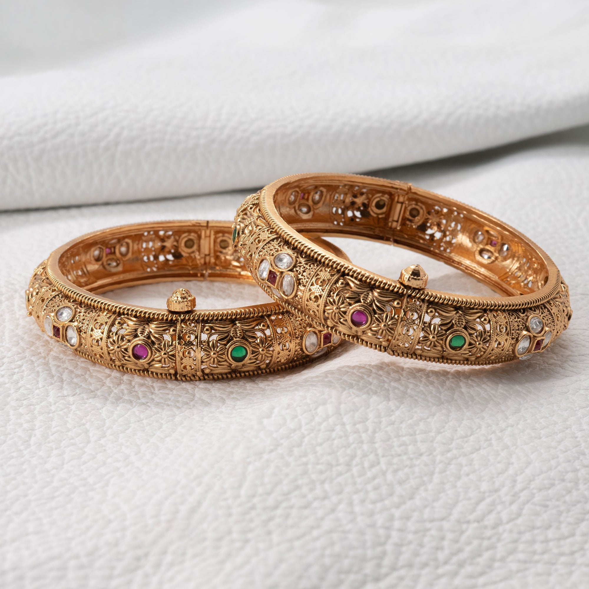 Trendy Alternate Floral Bangles (Set of 2)