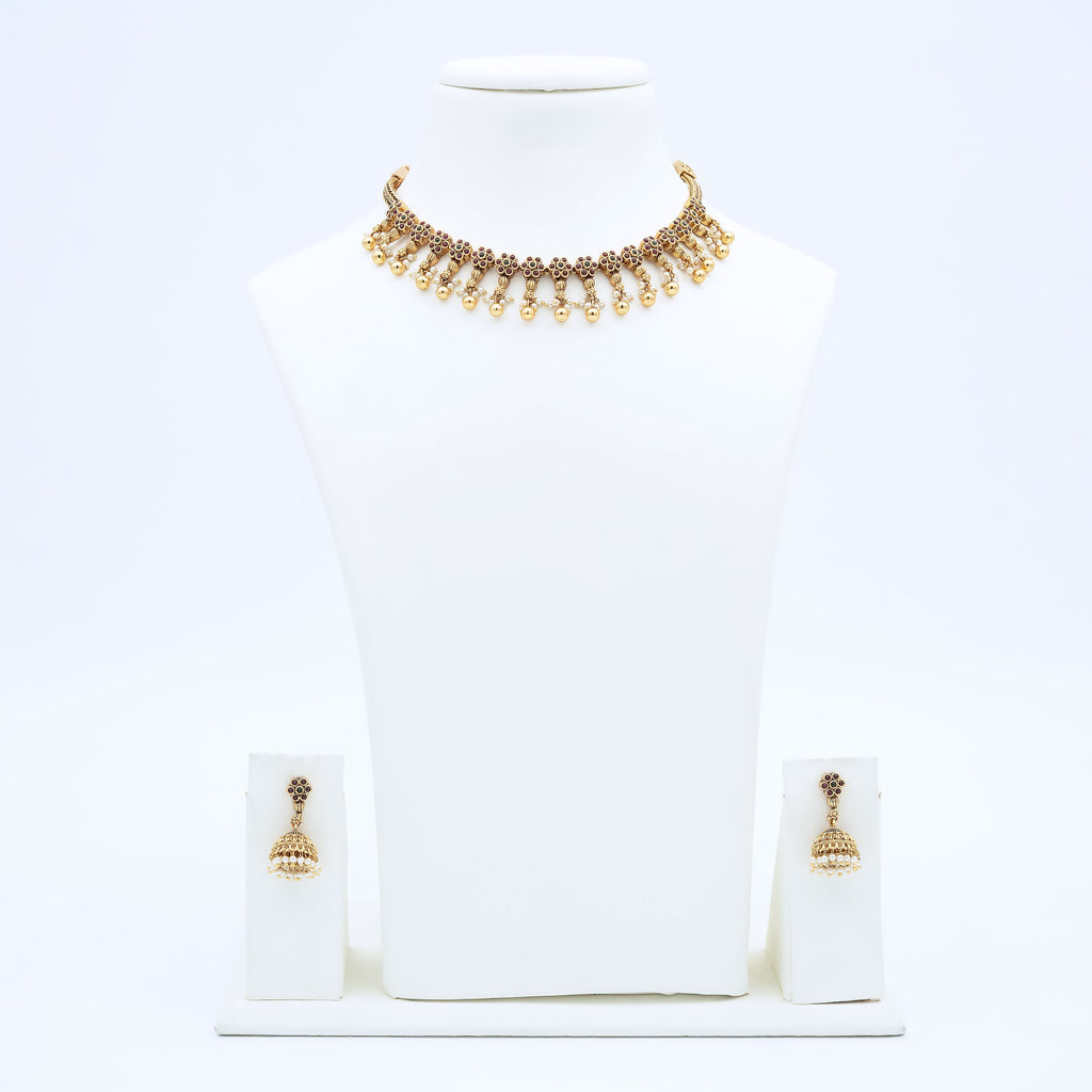 Trendy Linked Floral Necklace Set