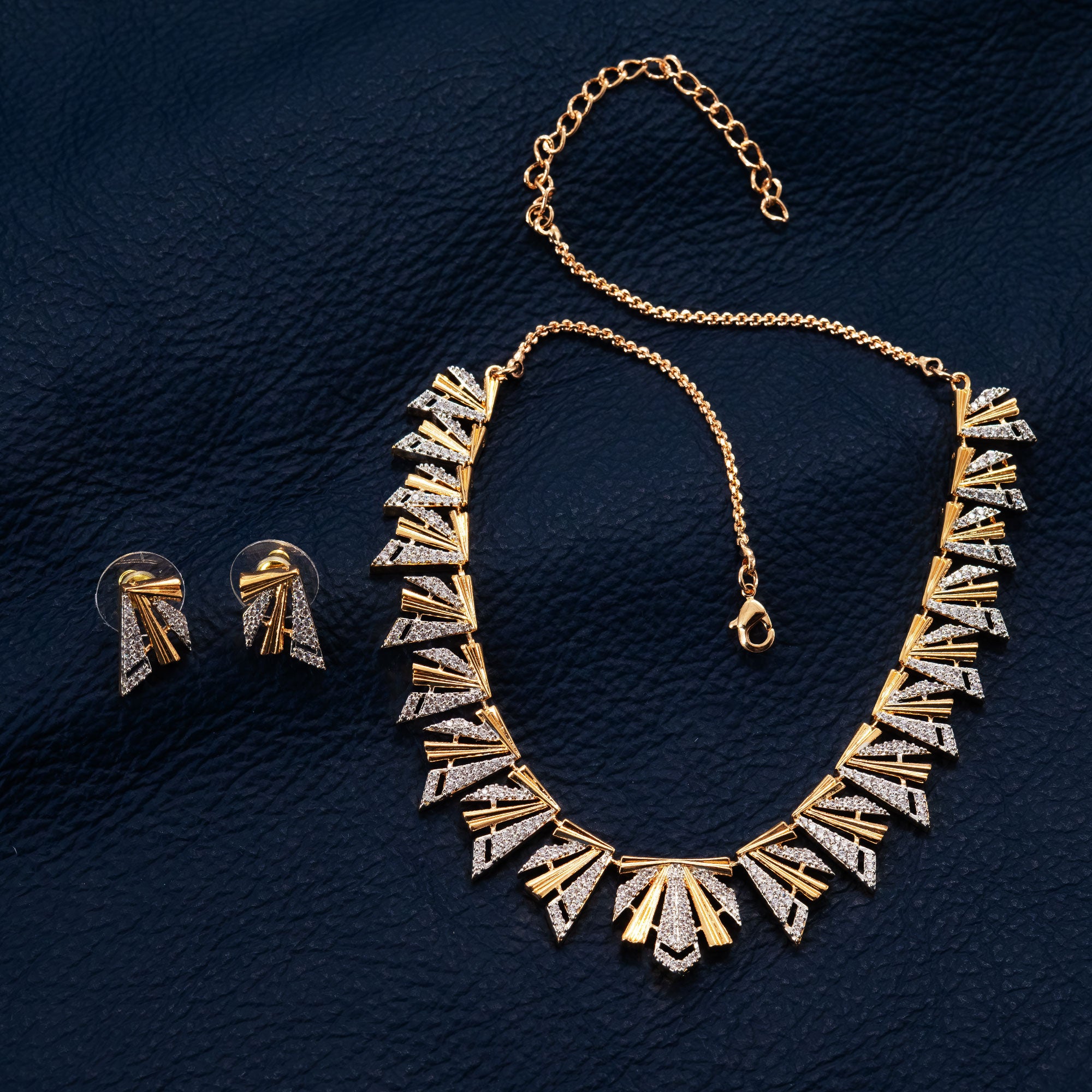 Modern Scallop Necklace Set