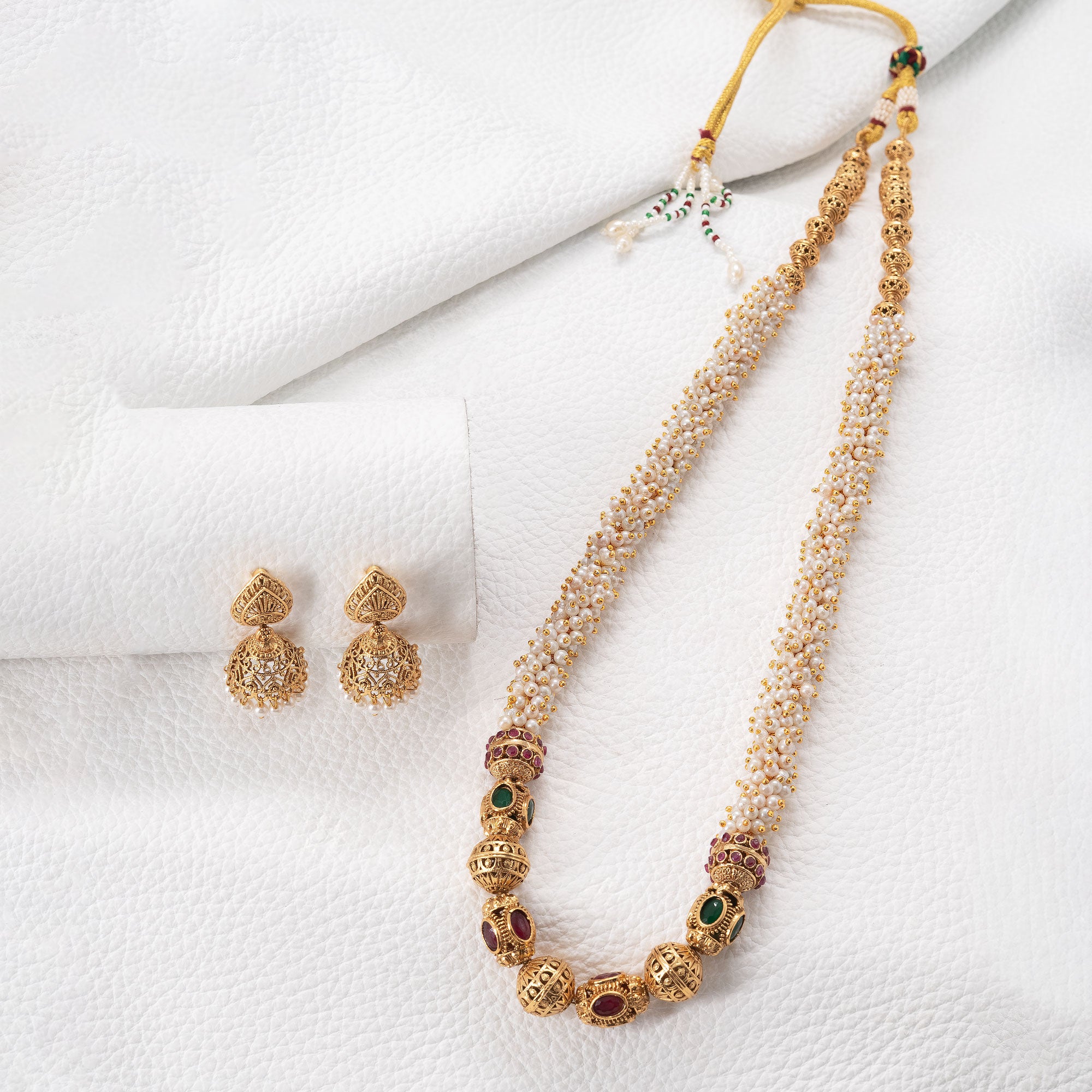 Traditional Stoned Shell Necklace Set