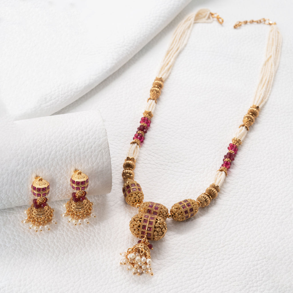 Trendy Capsule Necklace Set