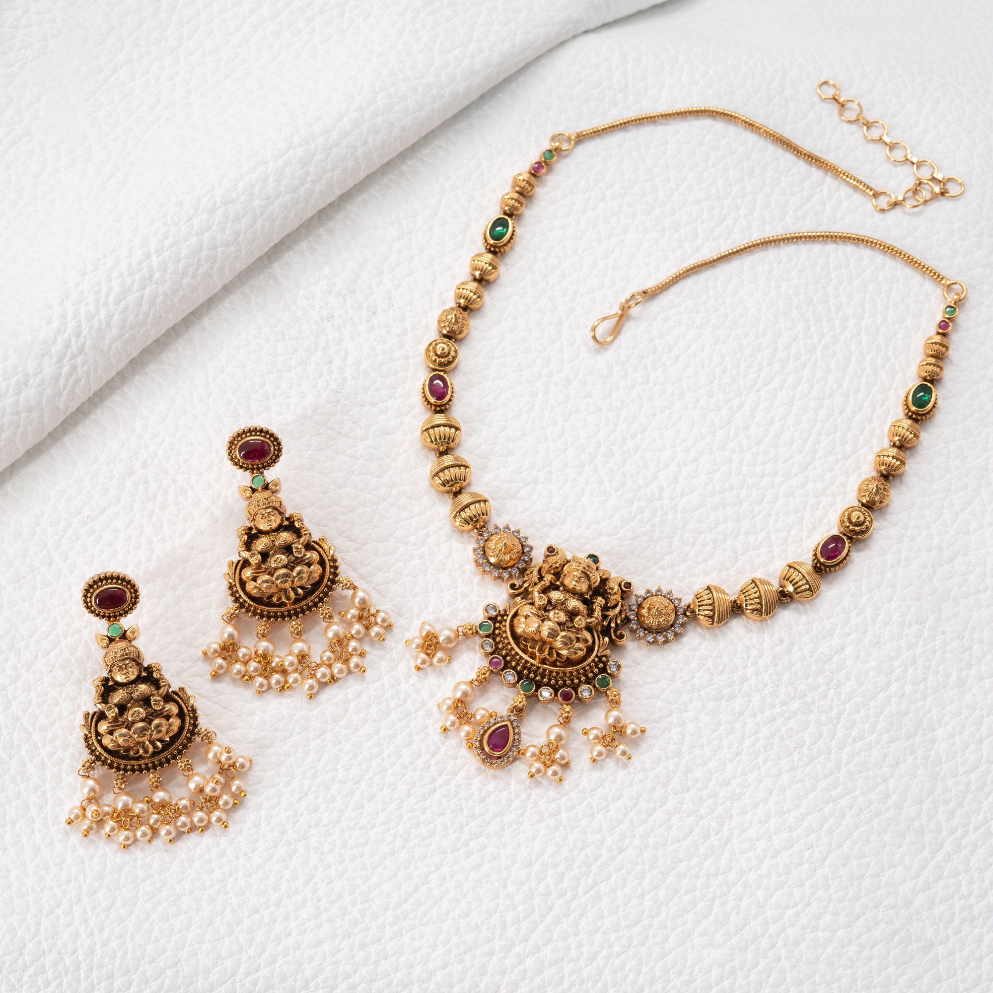 Traditional Lakshmi Hasli Necklace Set