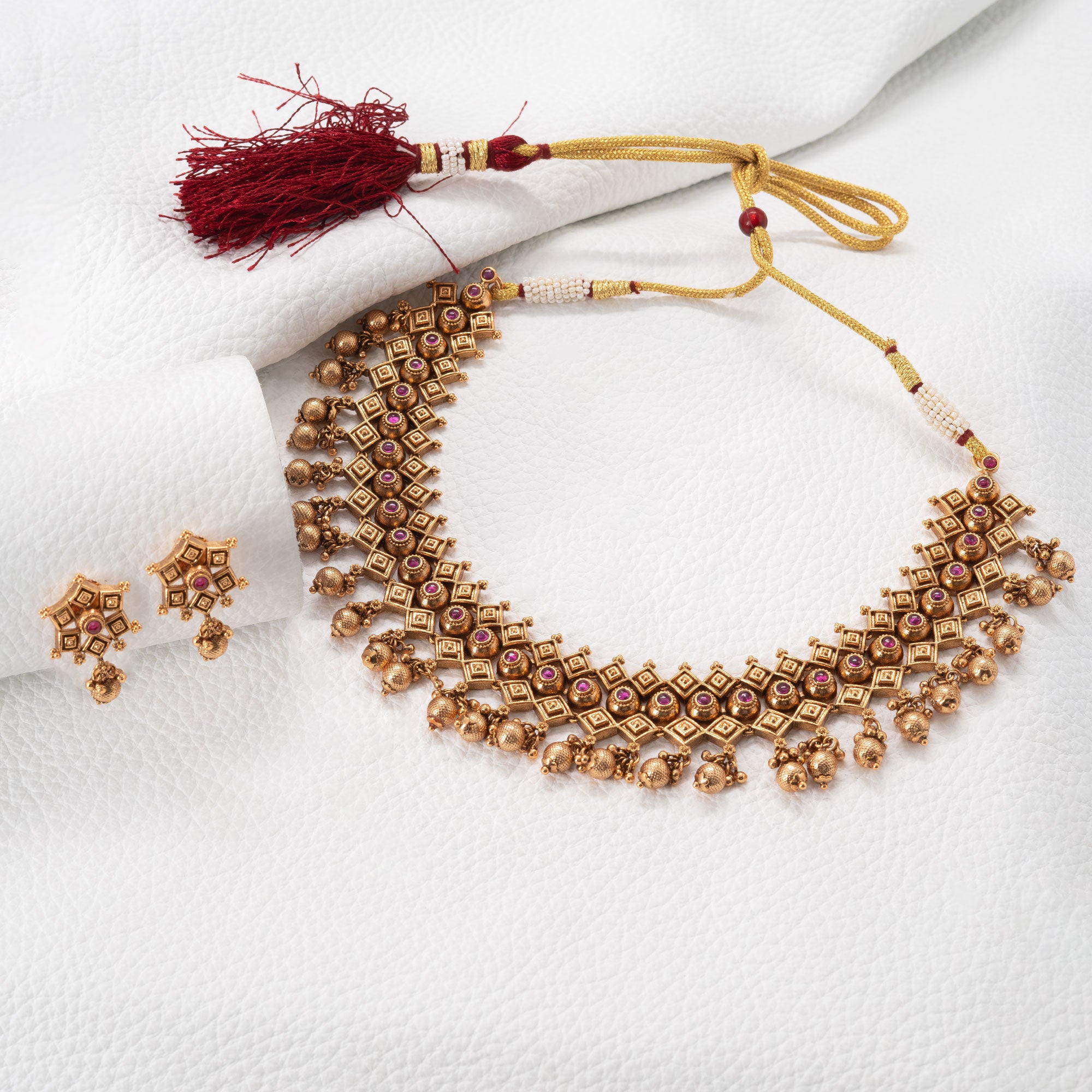 Traditional Decorative Eye Shape Necklace Set