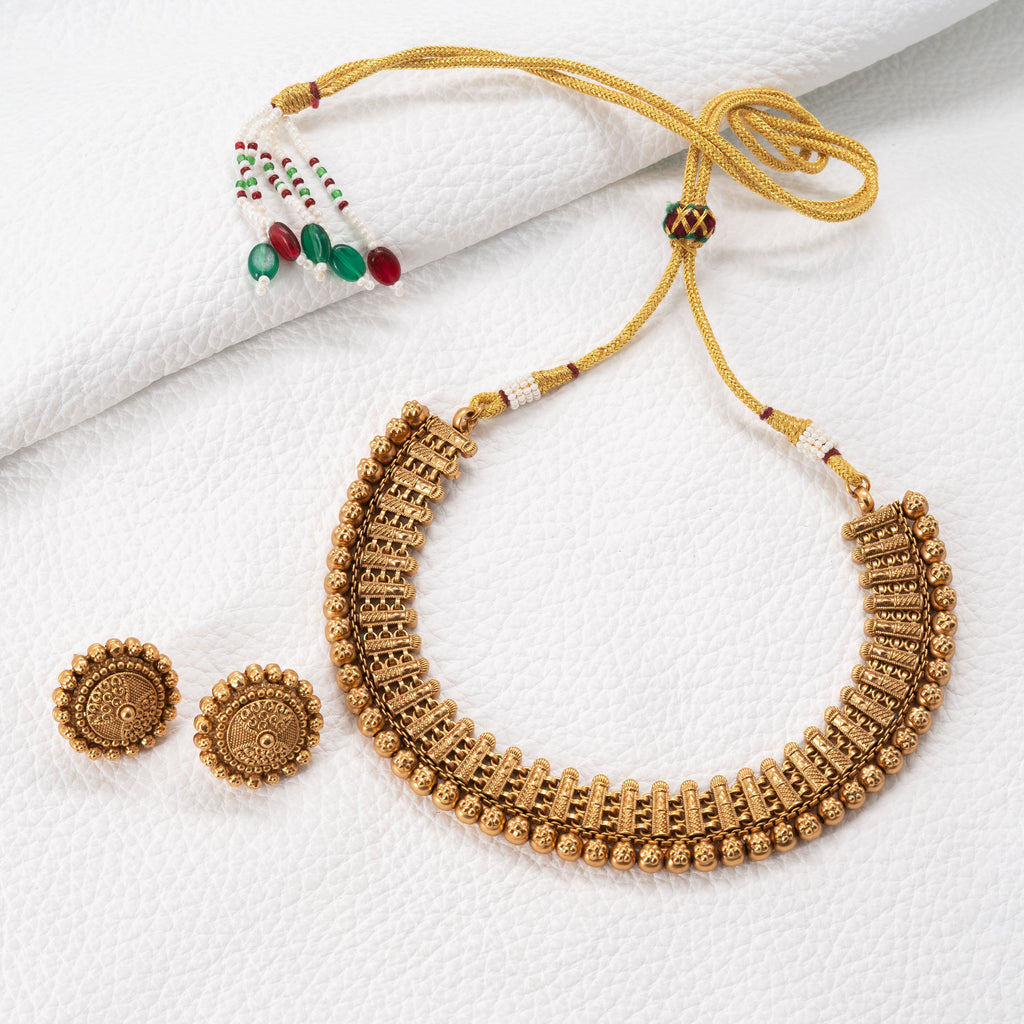 Traditional Tiny Floral Necklace Set