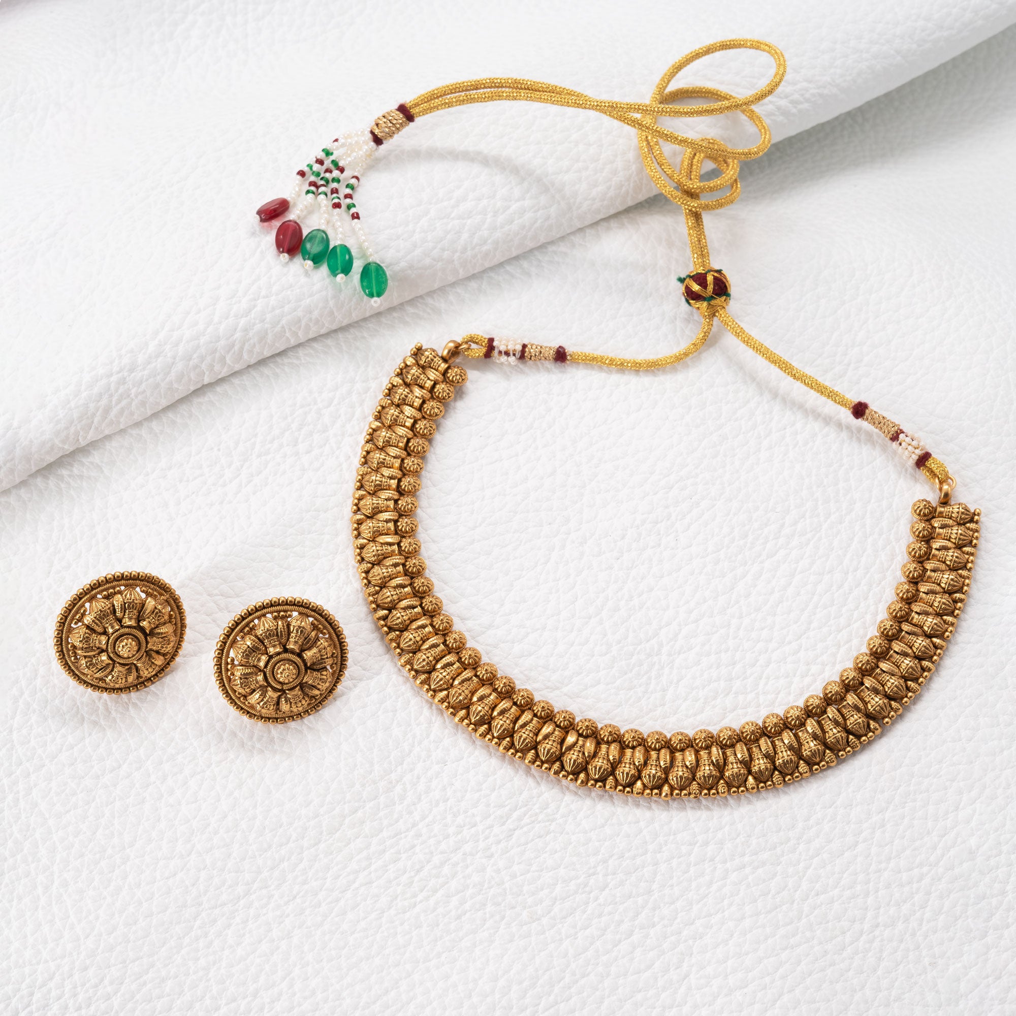 Traditional Pouch Necklace Set