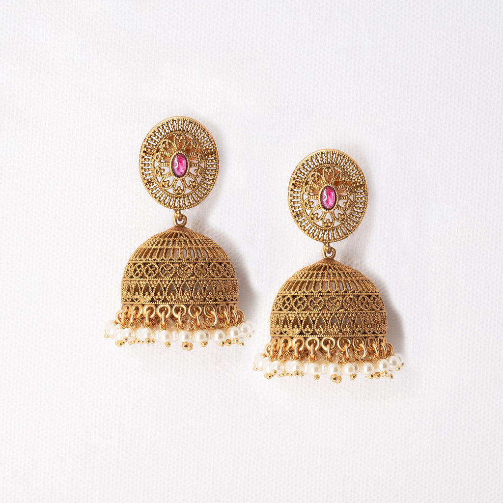 Traditional Round Earring Set