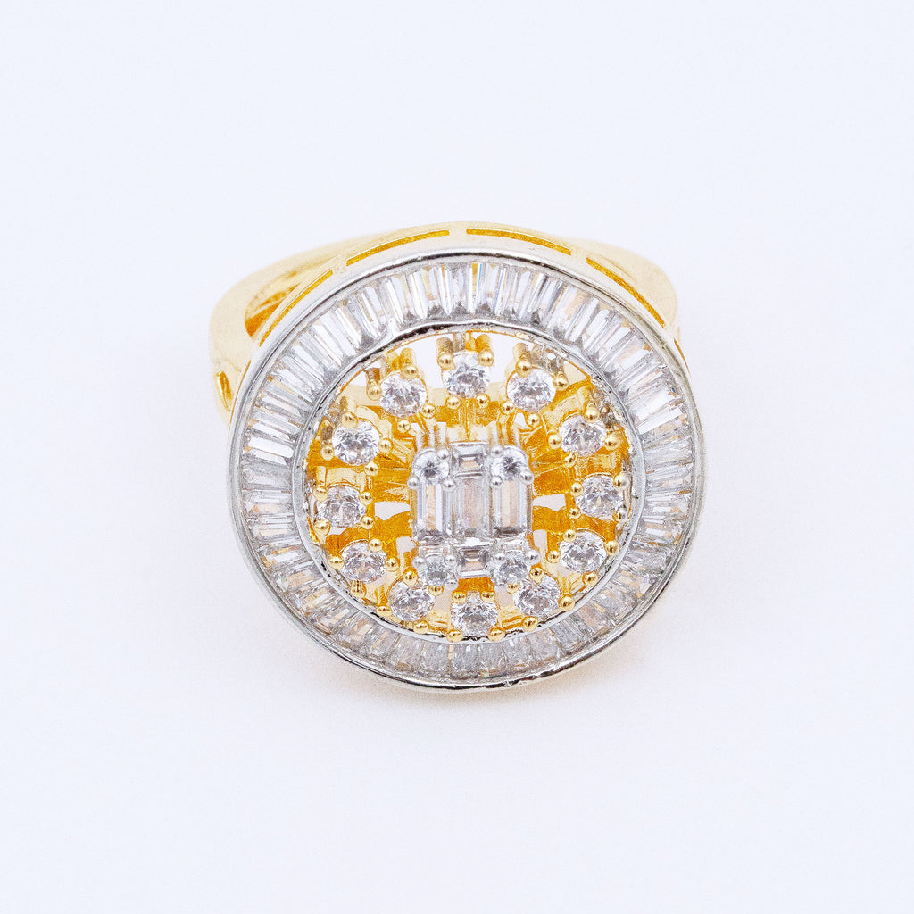 Trendy Multistoned Round Ring