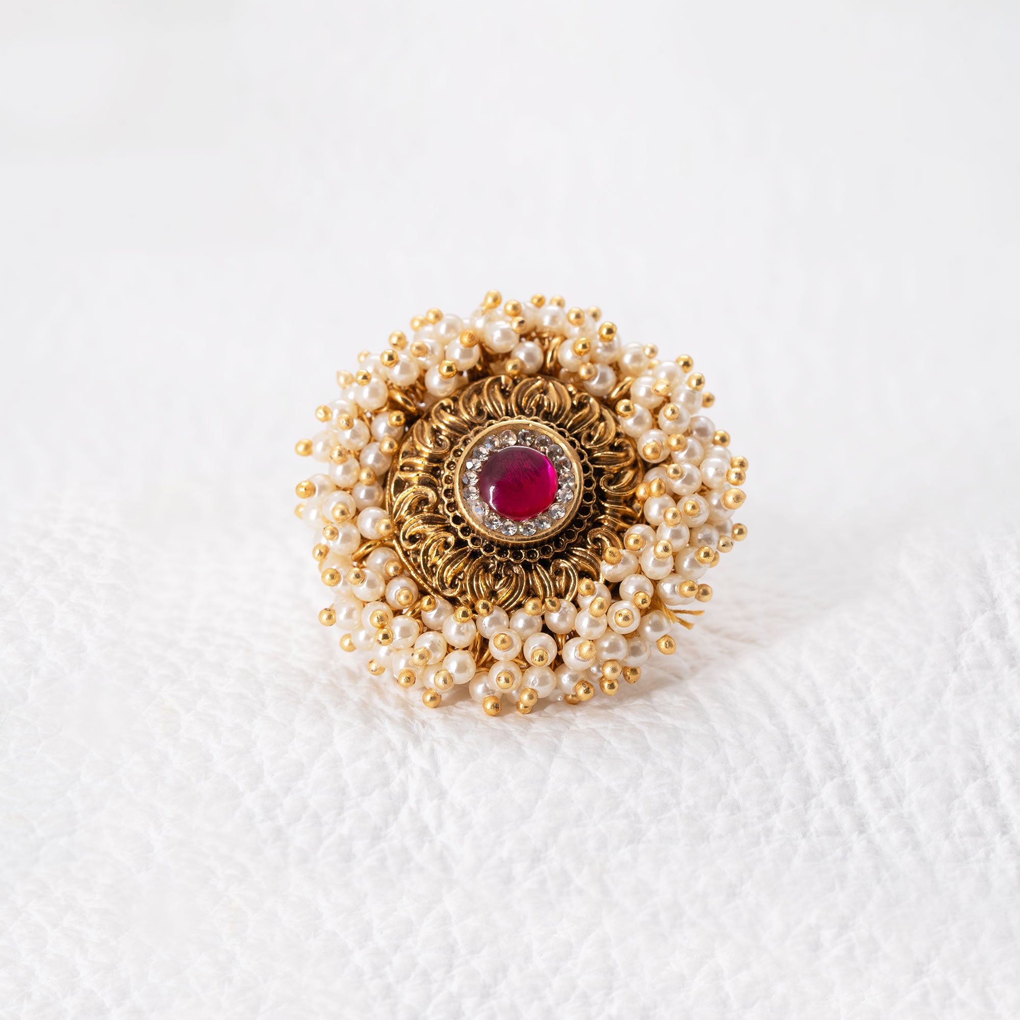 Trendy Pearly Circle RIng