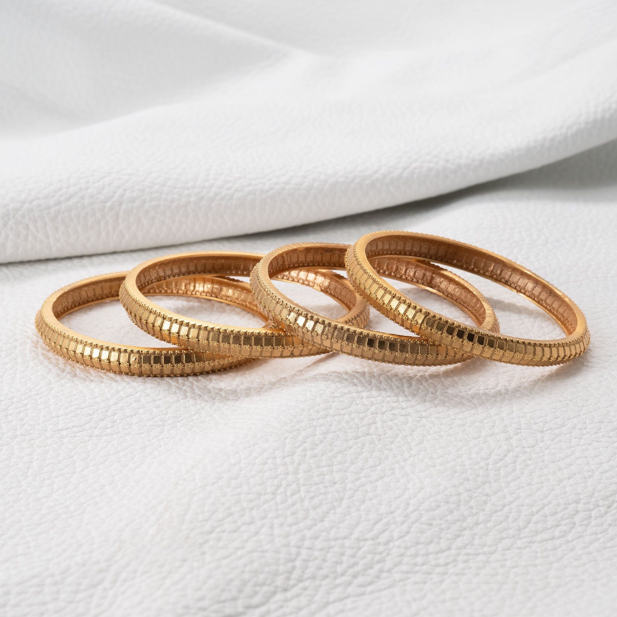 Trendy Regular Bangles (Set of 4)