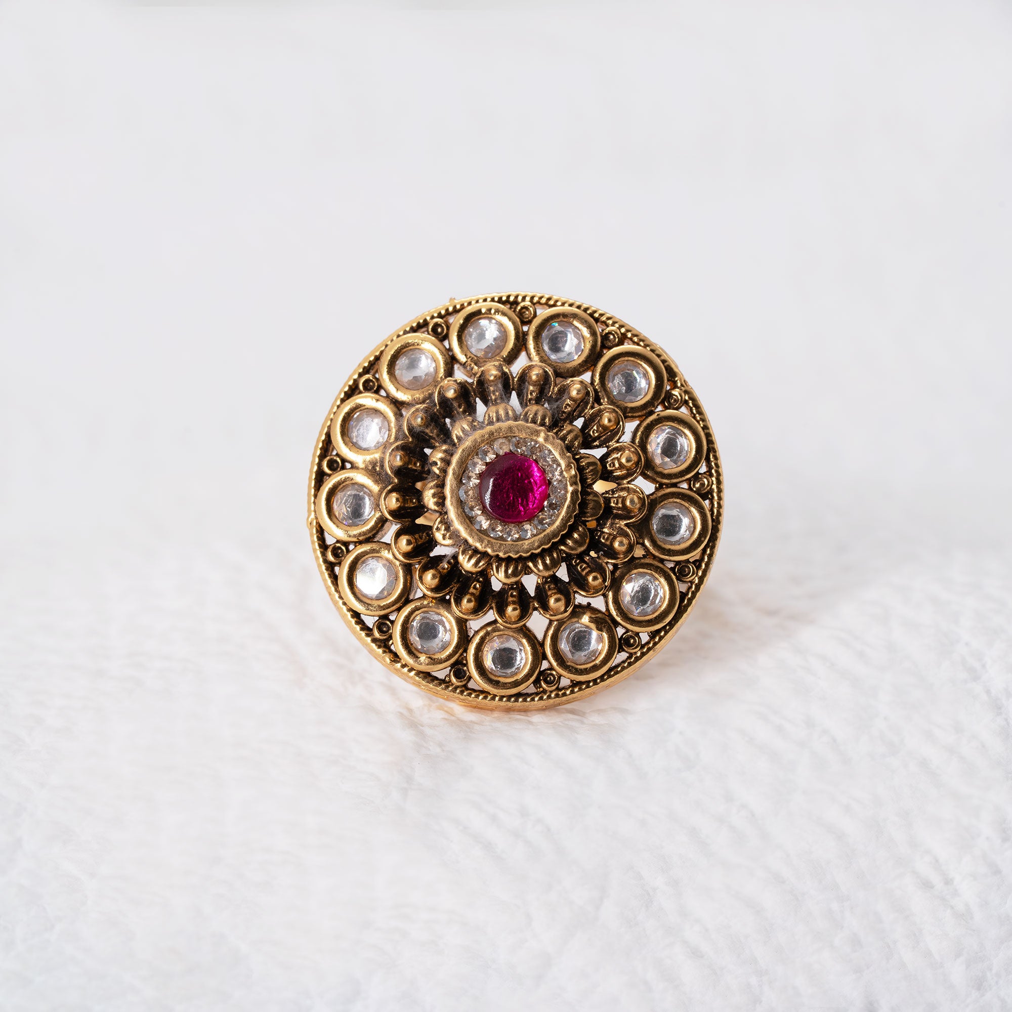 Trendy Round Floral Ring