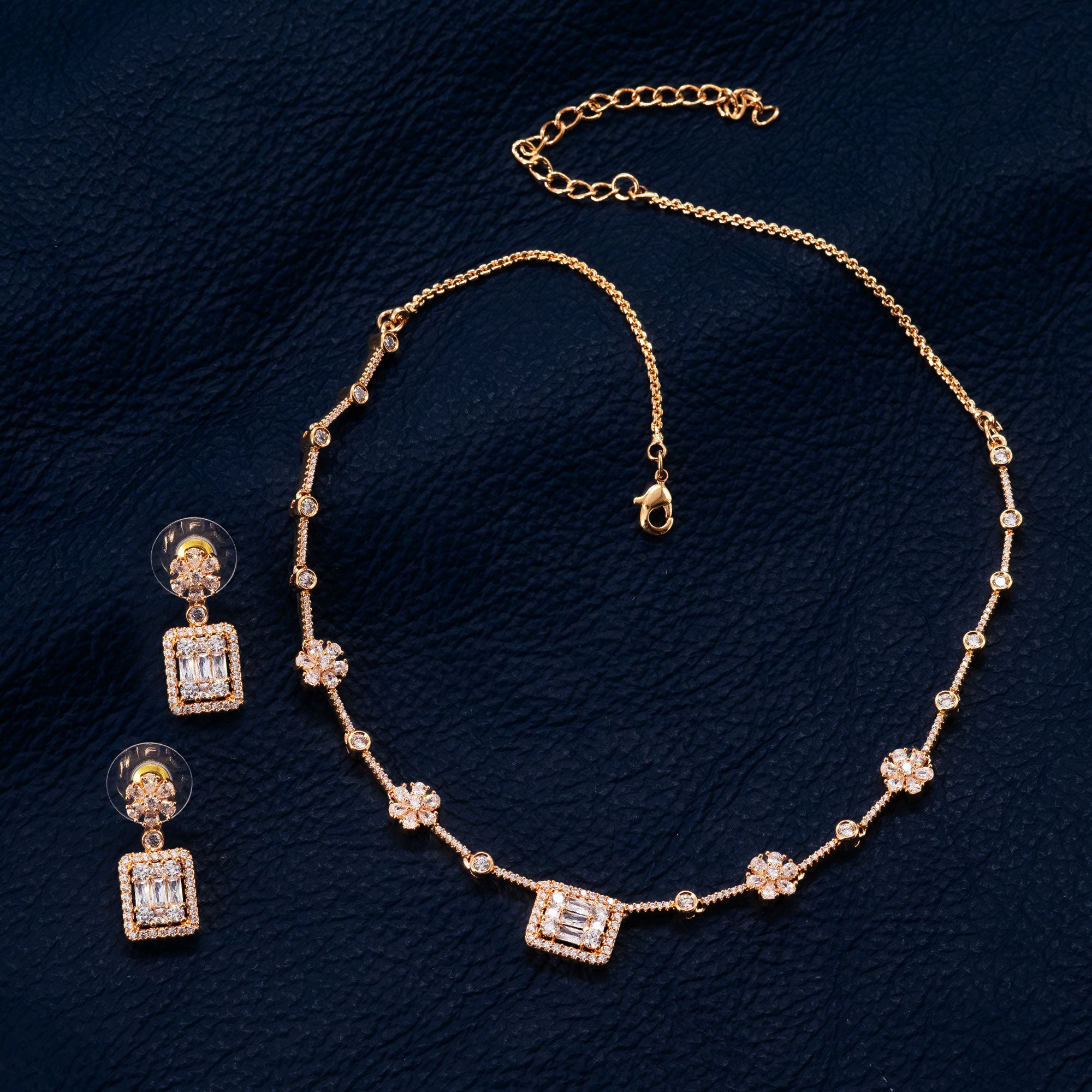 Modern Floral Box Necklace Set