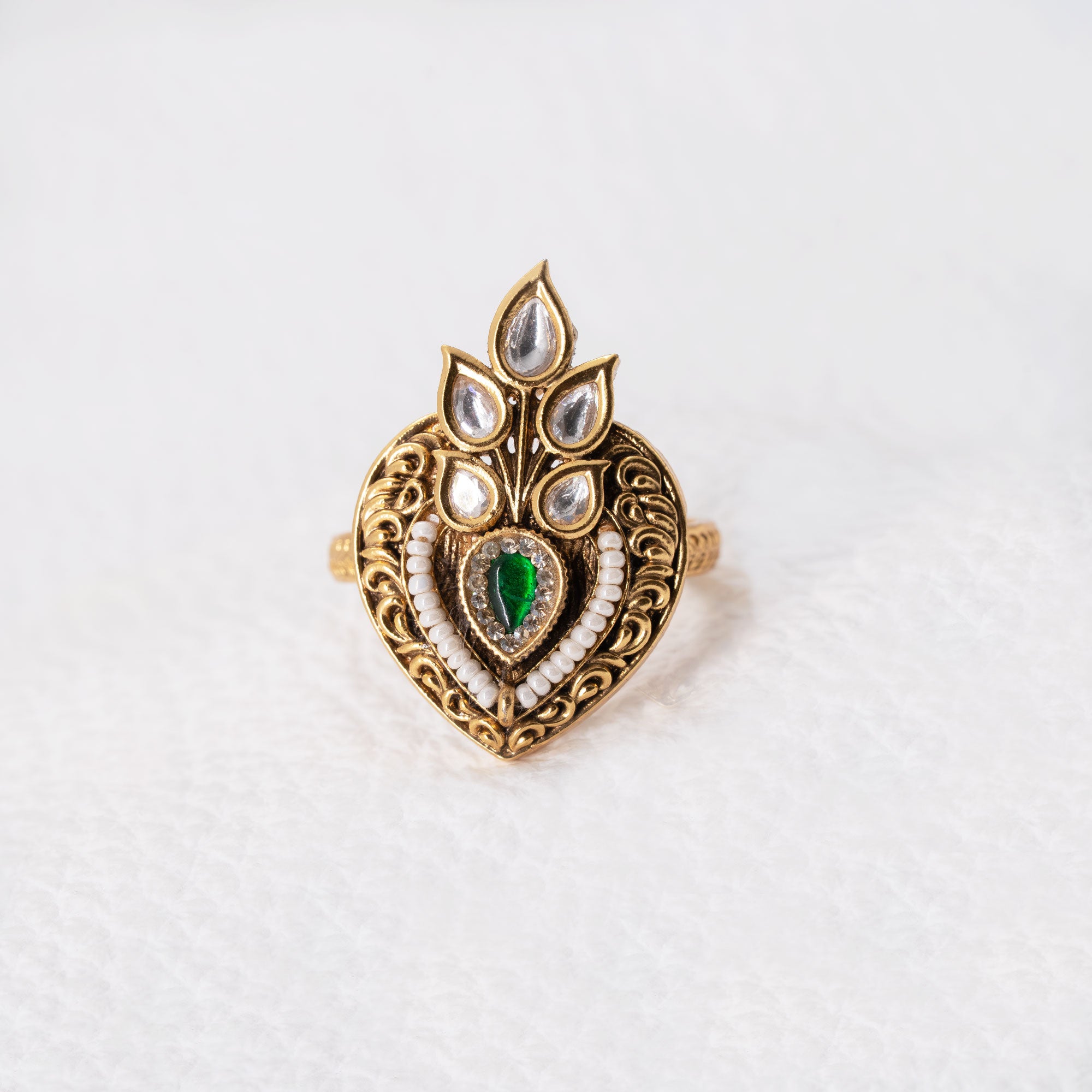 Trendy Spear with Leaf Ring