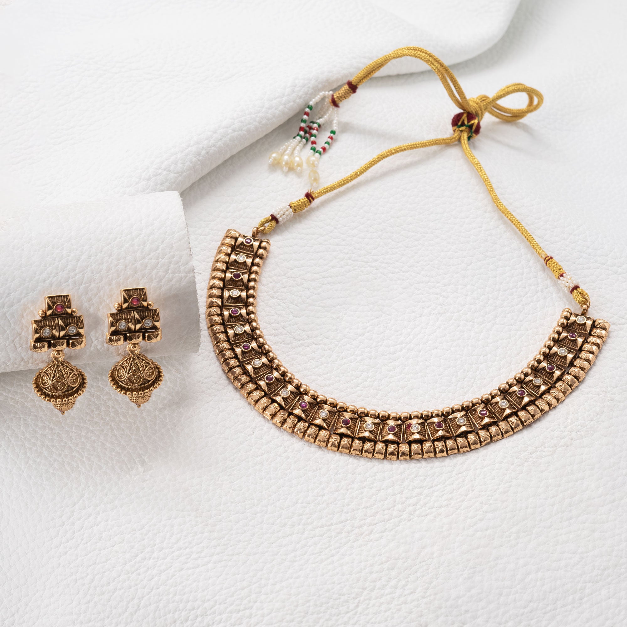 Trendy Necklace Set with Geometric Link Design