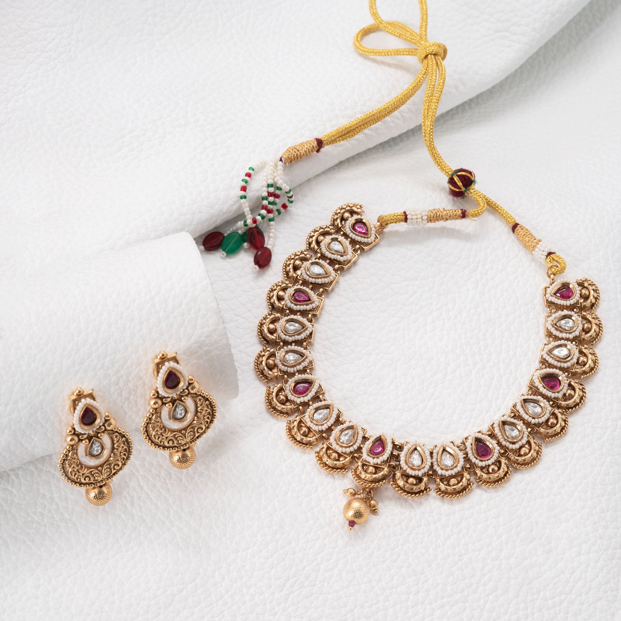 Traditional Decorative Necklace Set