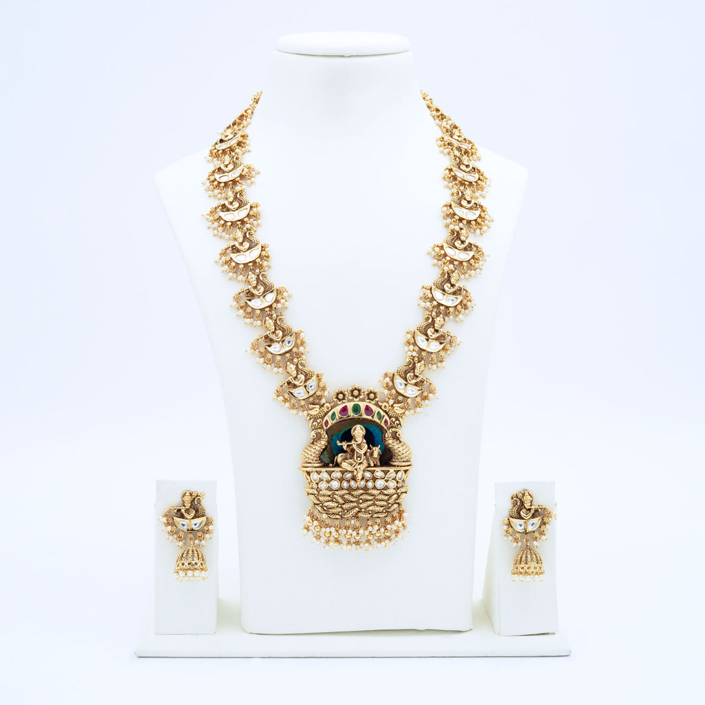 Trendy Krishna Pendant Necklace Set