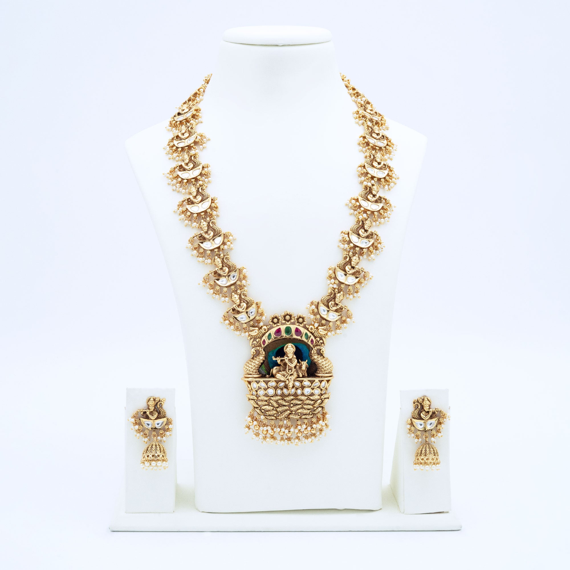 Trendy Krishna Pendant Necklace Set