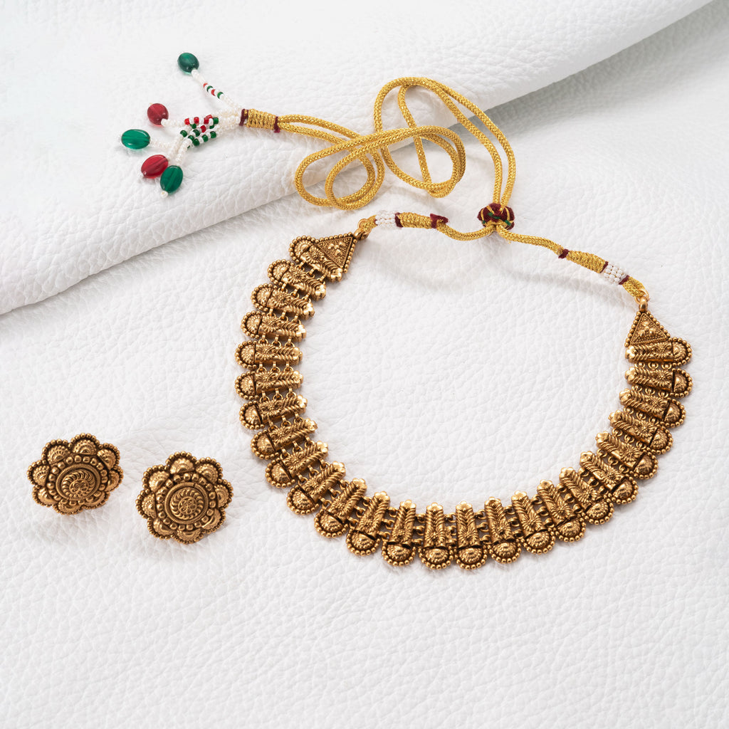 Traditional Leaf Necklace Set