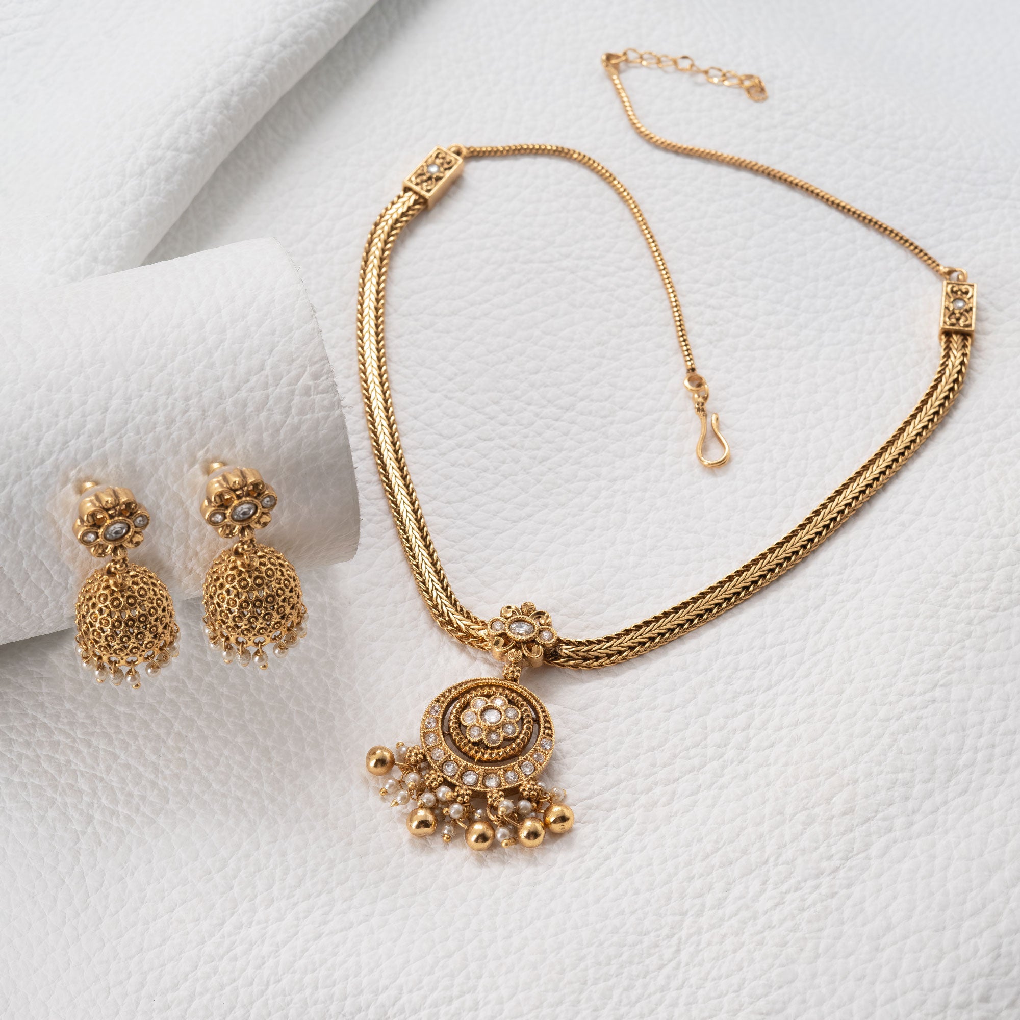 Trendy Necklace Set with Crescent Pendant