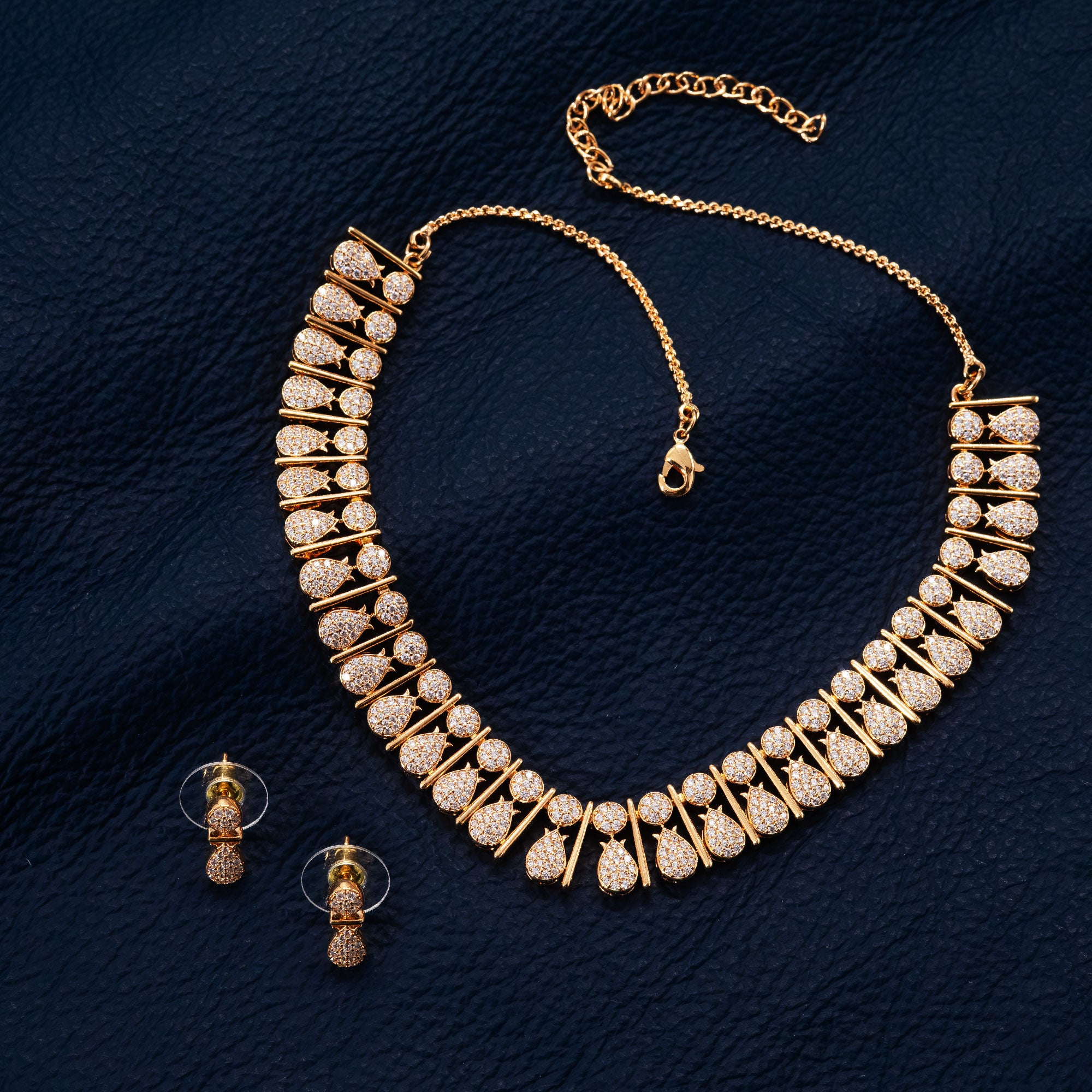 Modern Pineapple Necklace Set