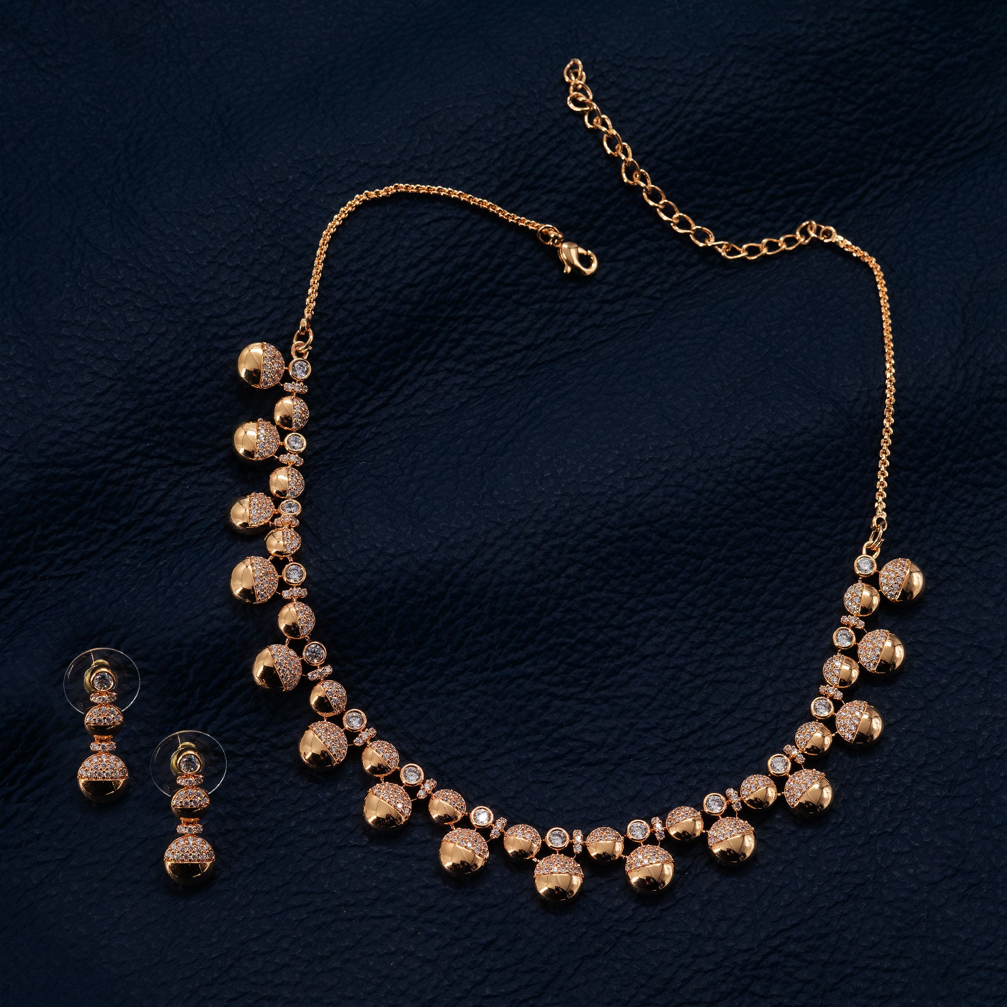 Modern Tiny Round Necklace Set