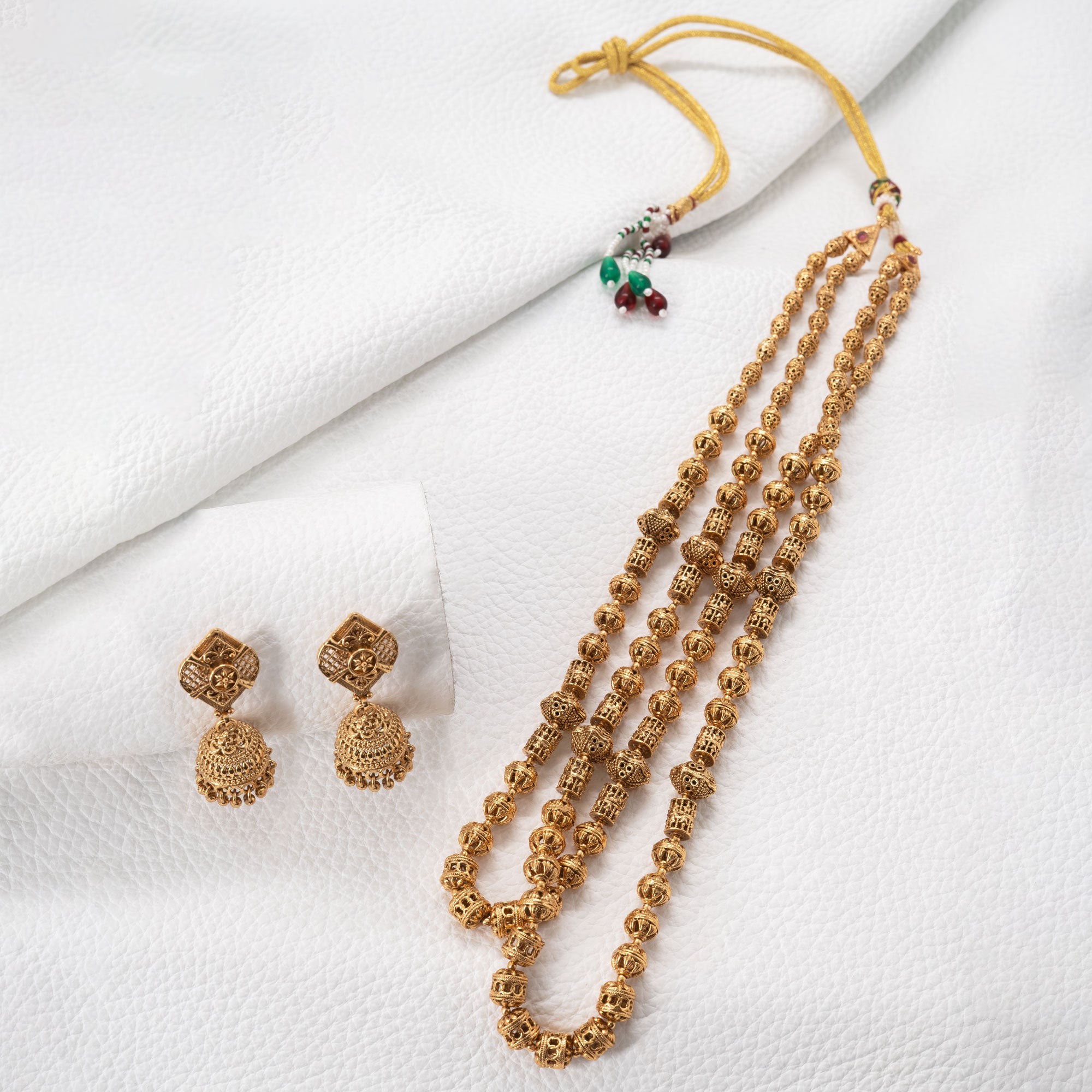 Traditional Shell Necklace Set