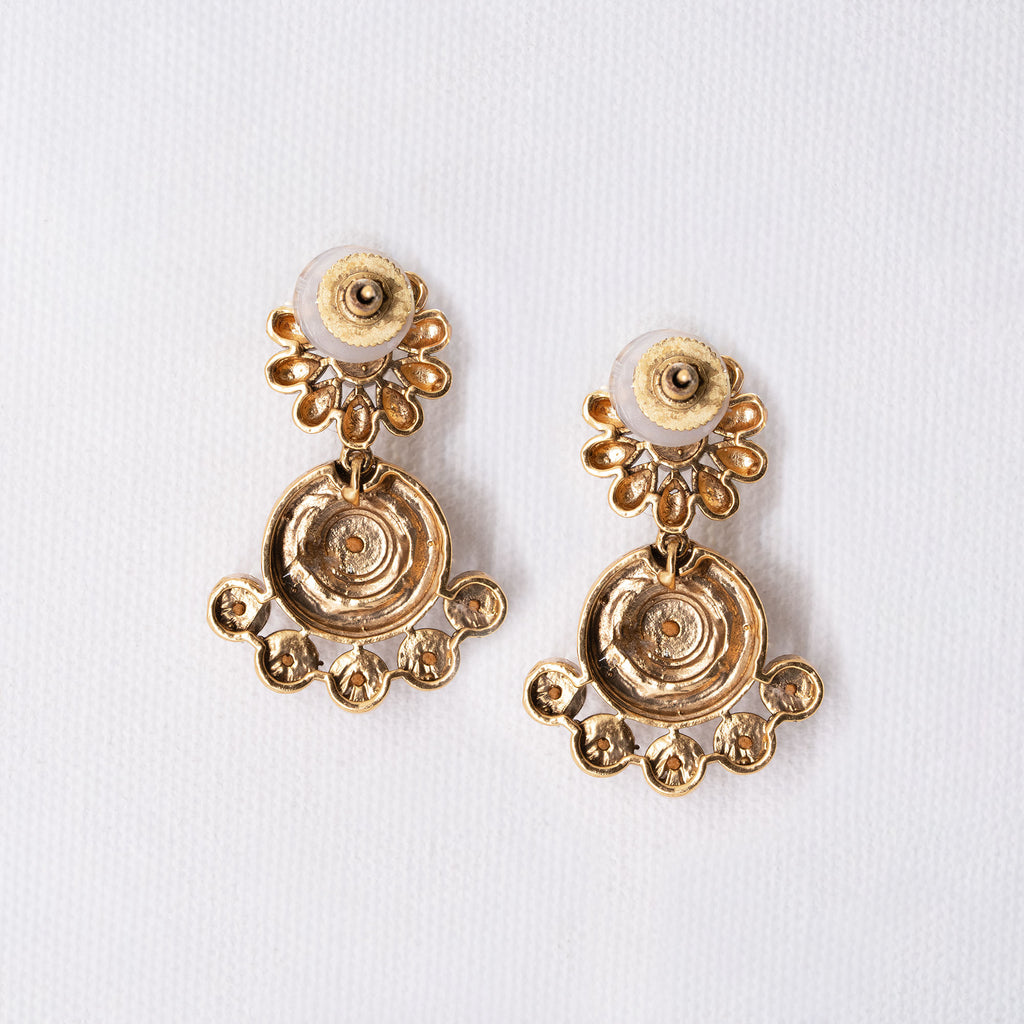 Traditional Round Top Round Earring Set