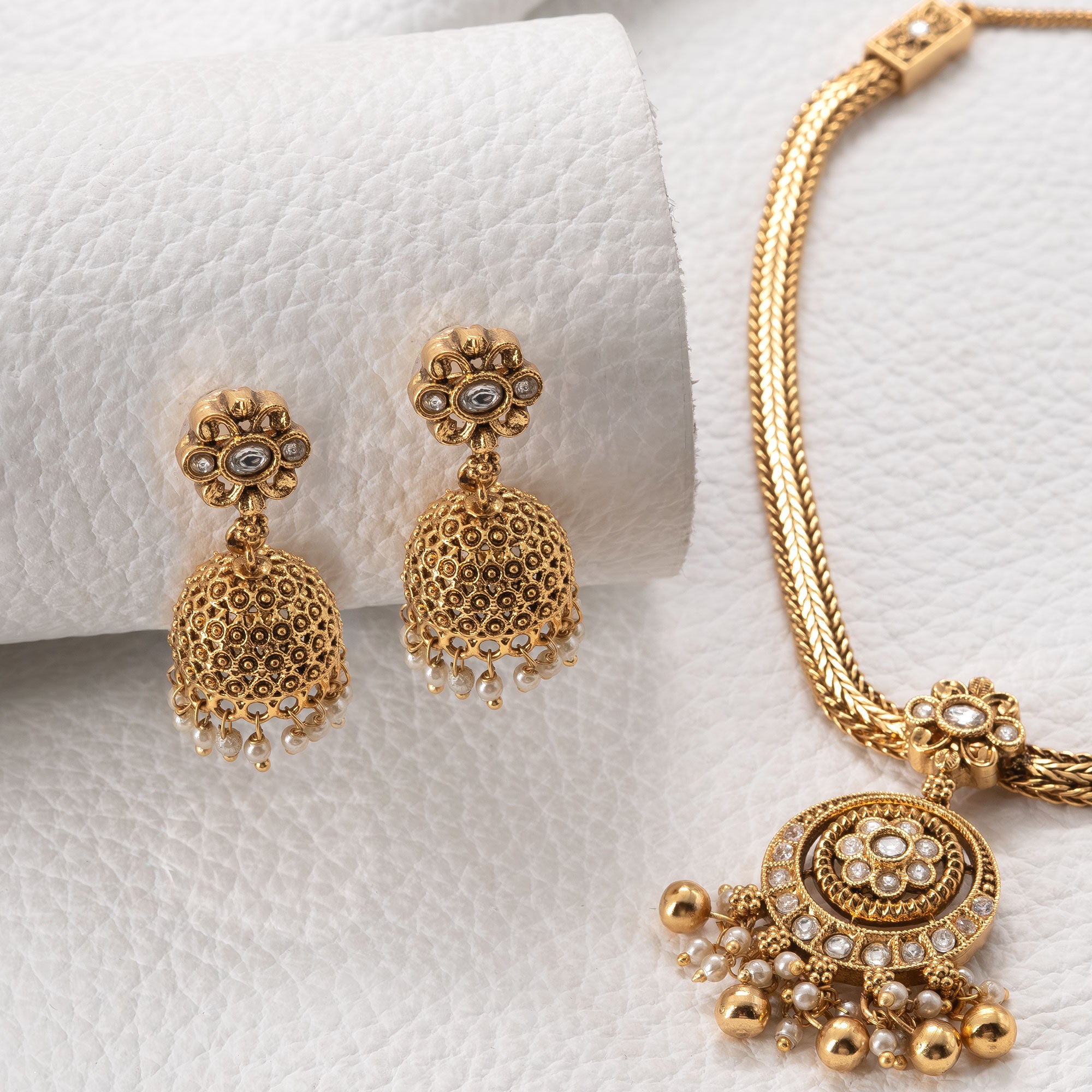 Trendy Necklace Set with Crescent Pendant