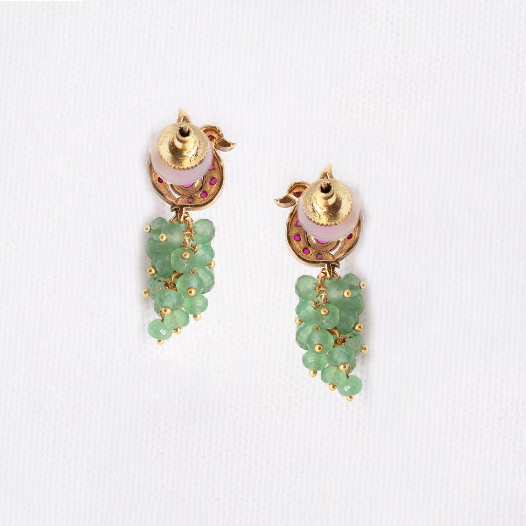 Trendy Swan with Bunch Tops