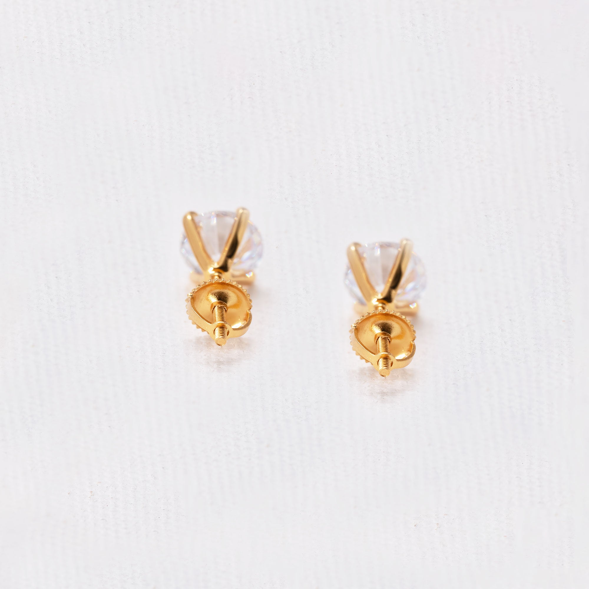 Modern Pyramid Prong Screw Back Tops ( Small )